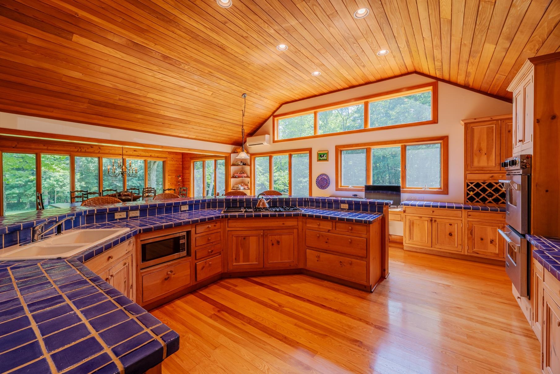 84 Frost Pond Road Property Photo 10