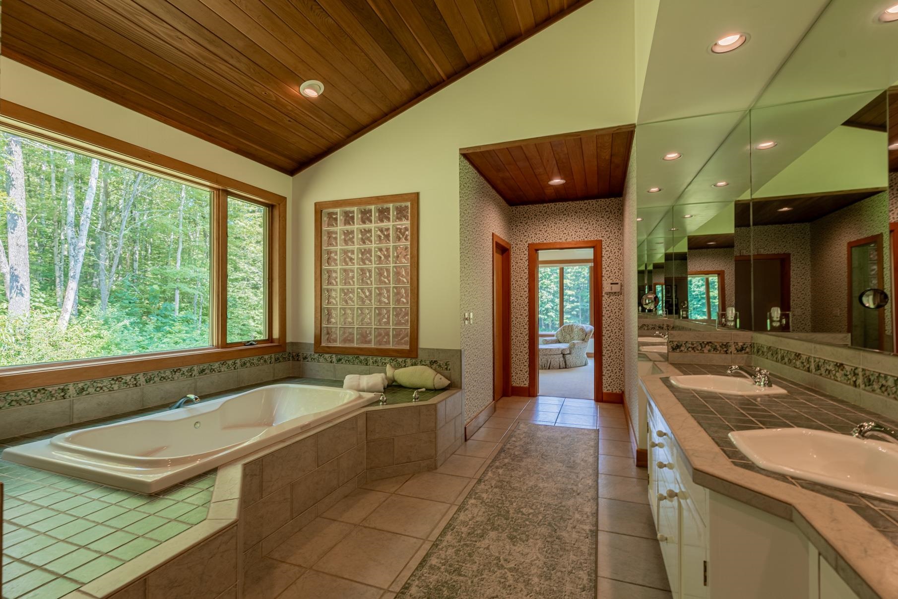 84 Frost Pond Road Property Photo 19
