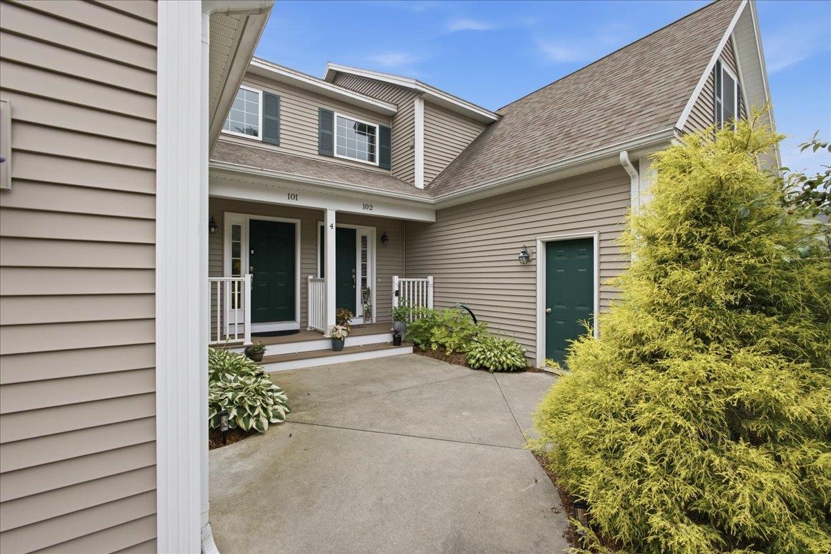 4 Hummingbird Lane Property Photo 10
