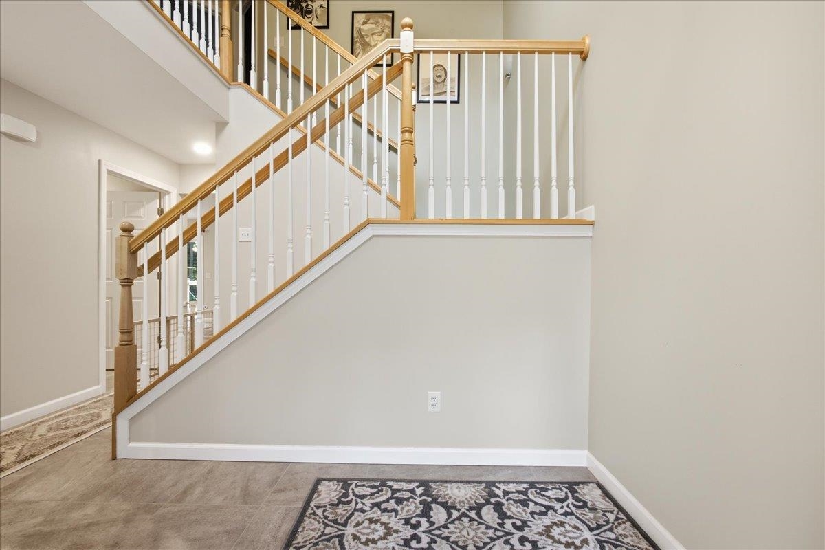 4 Hummingbird Lane Property Photo 13