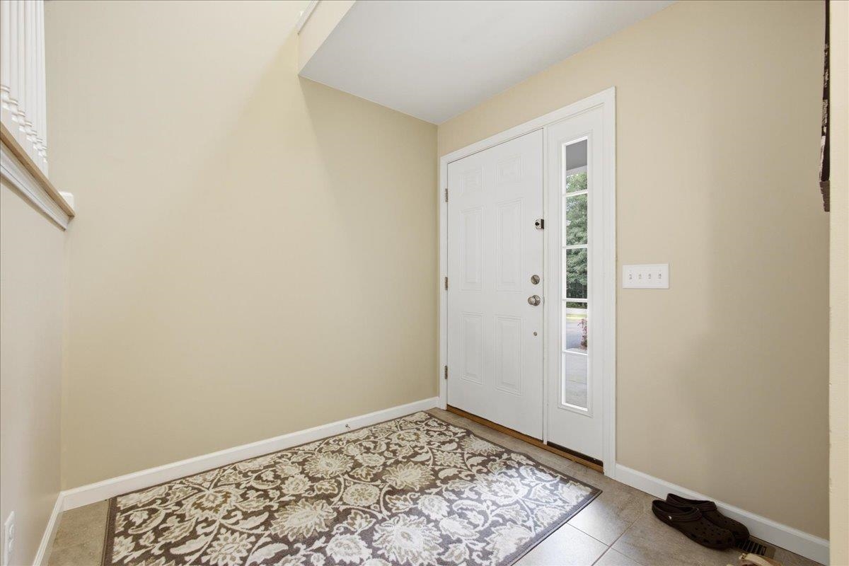 4 Hummingbird Lane Property Photo 14