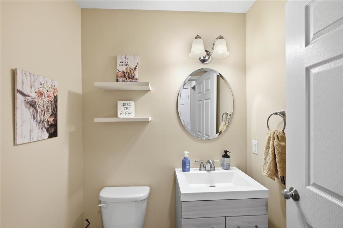 4 Hummingbird Lane Property Photo 33