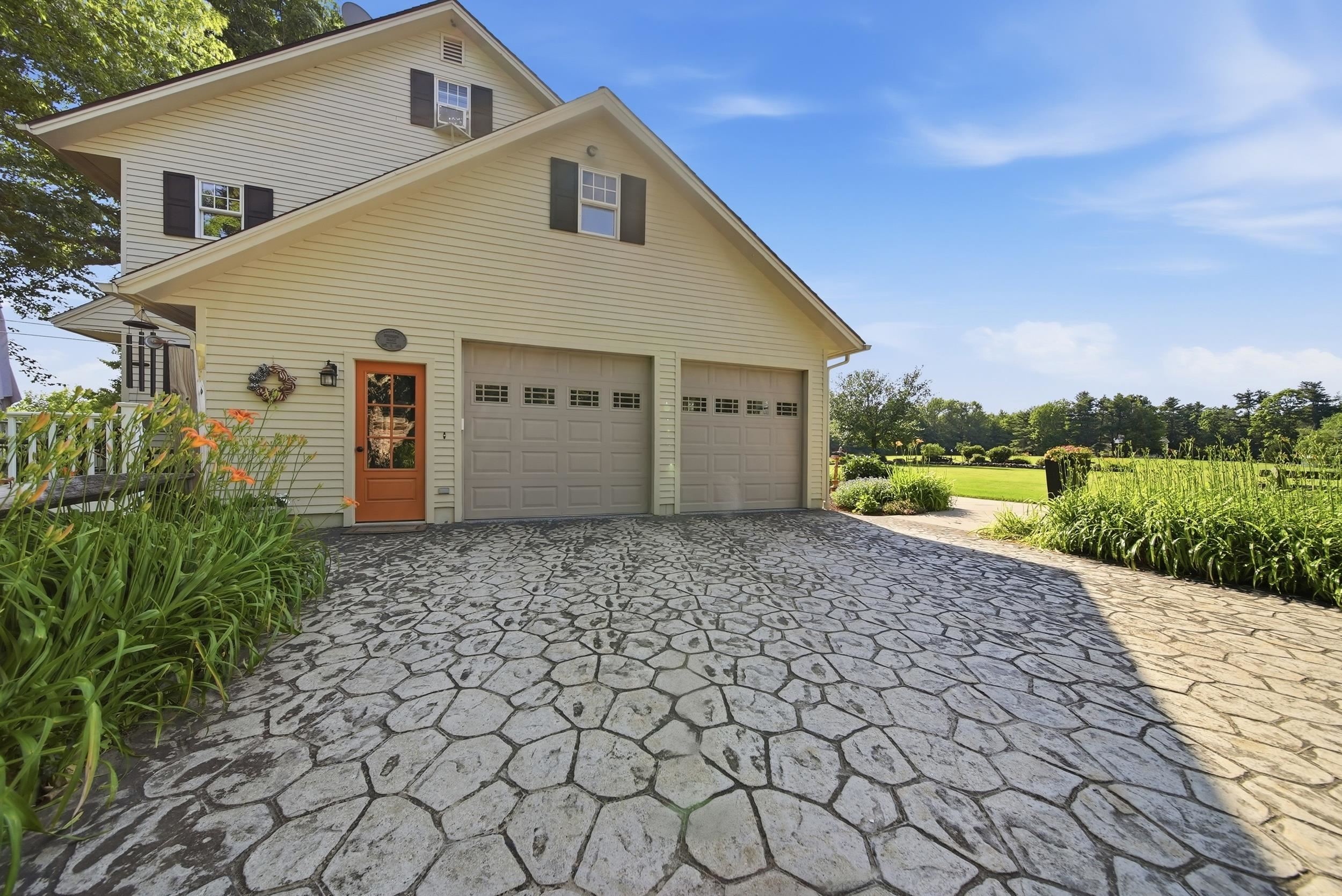 29 Rand Road Property Photo 8