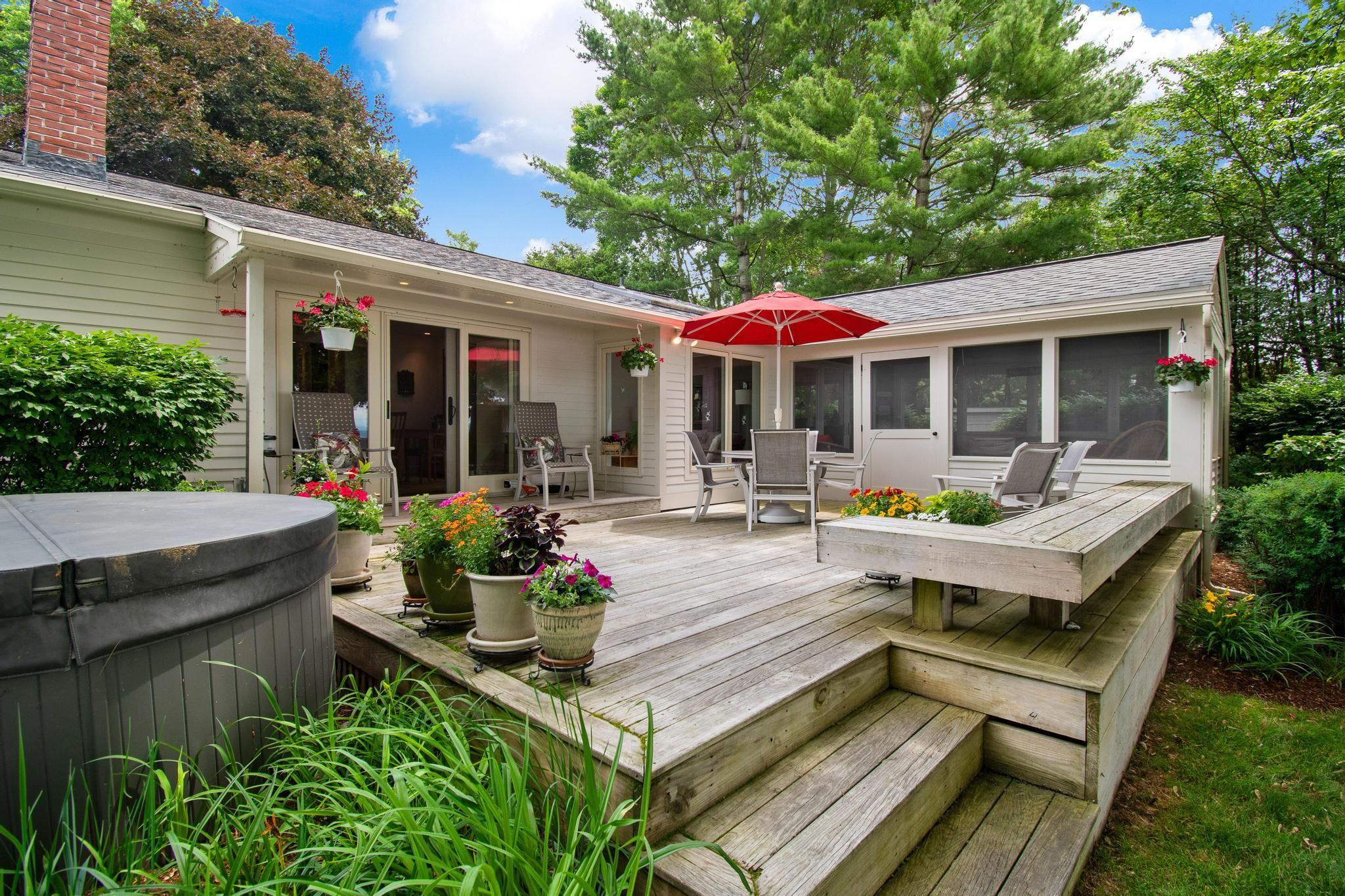 131 Hills Point Road Property Photo 13