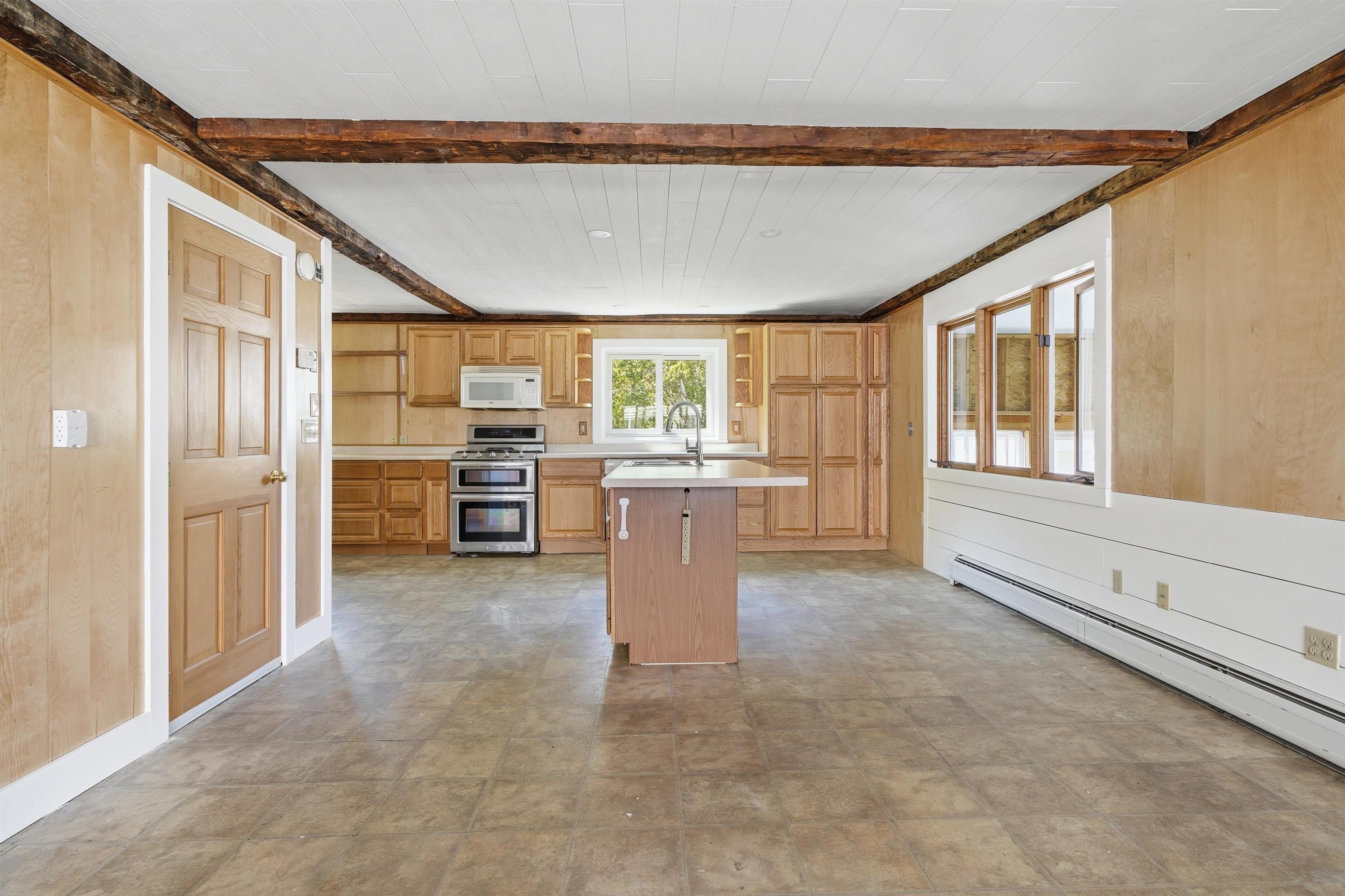 300 Robbins Road Property Photo 11