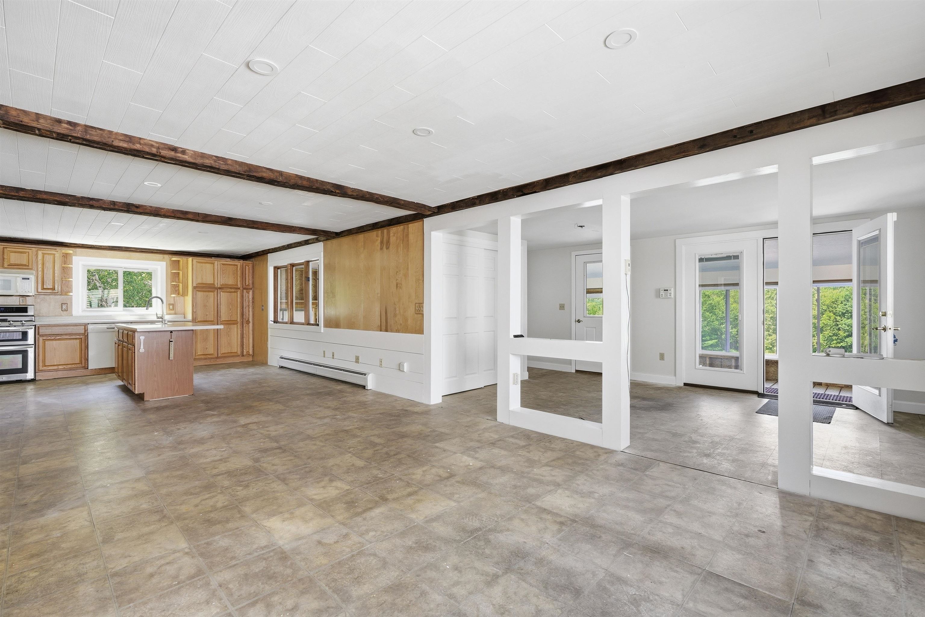 300 Robbins Road Property Photo 14