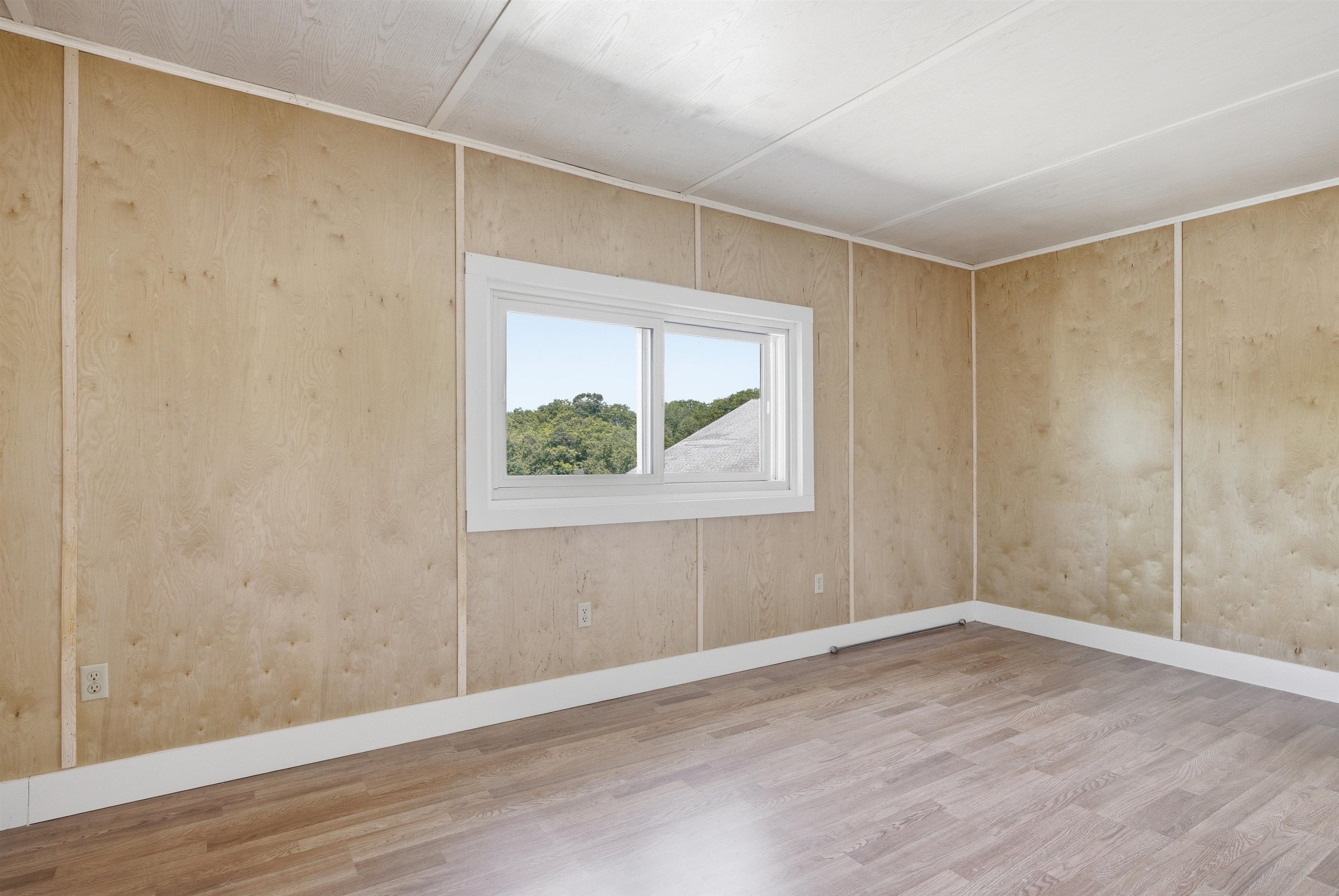 300 Robbins Road Property Photo 21