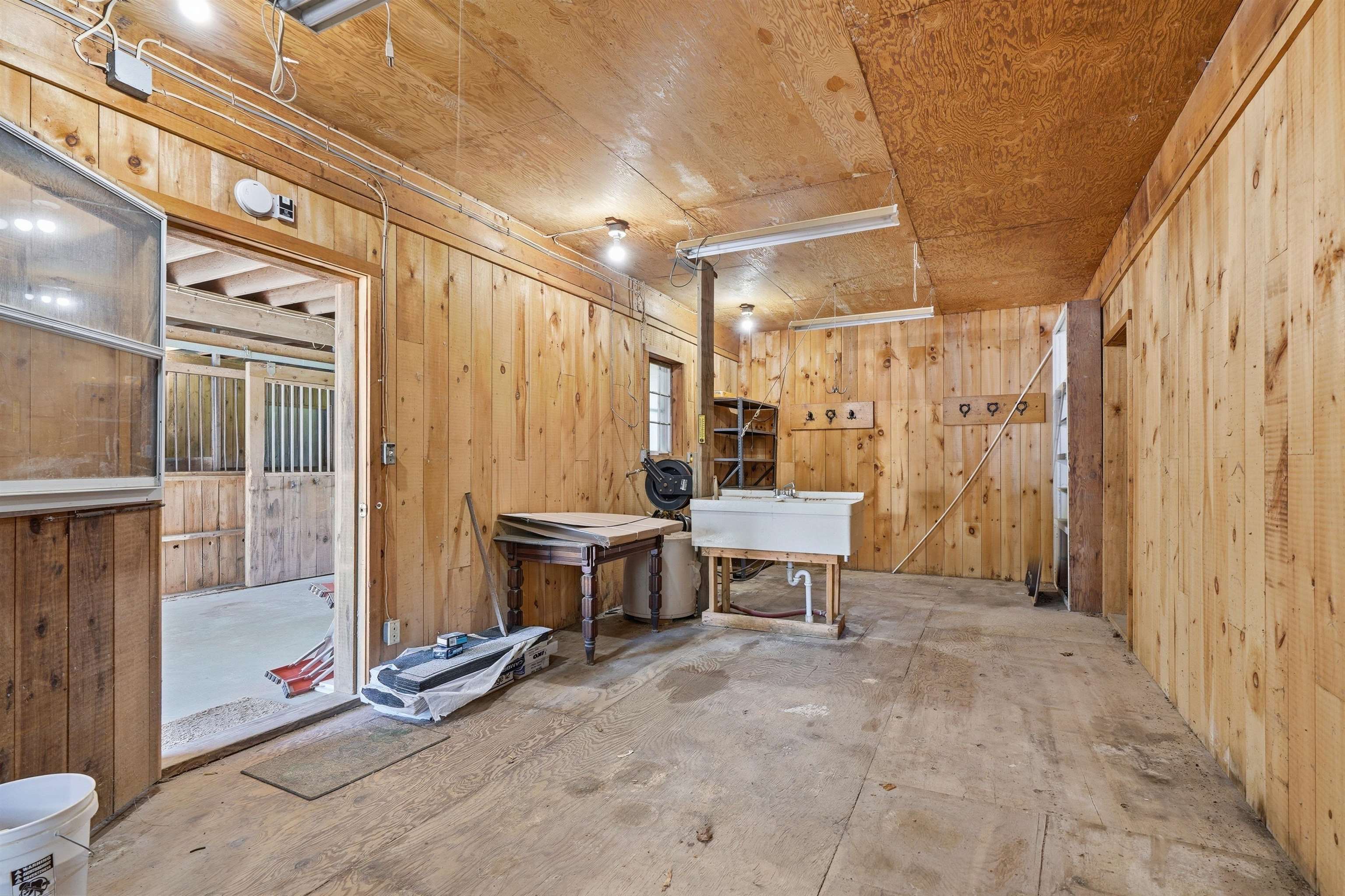 300 Robbins Road Property Photo 30