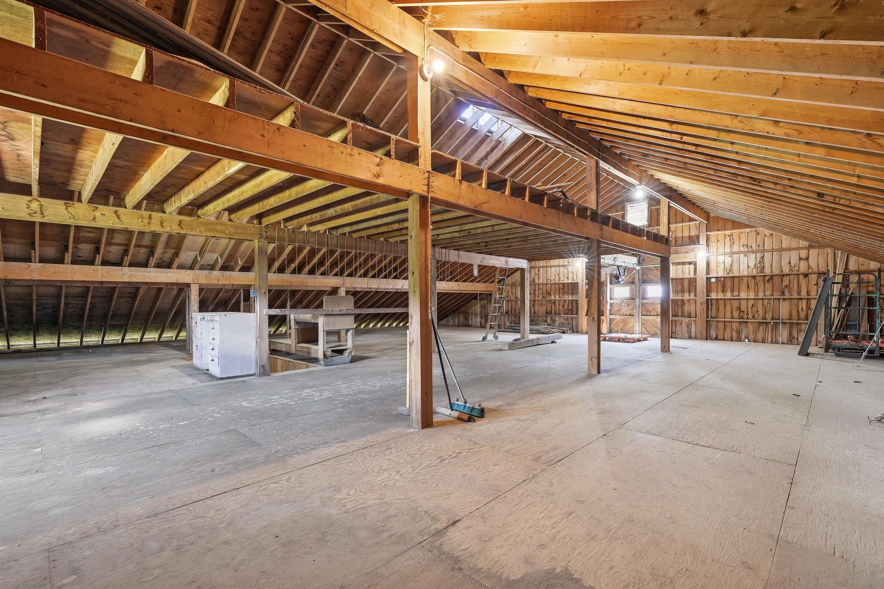 300 Robbins Road Property Photo 32