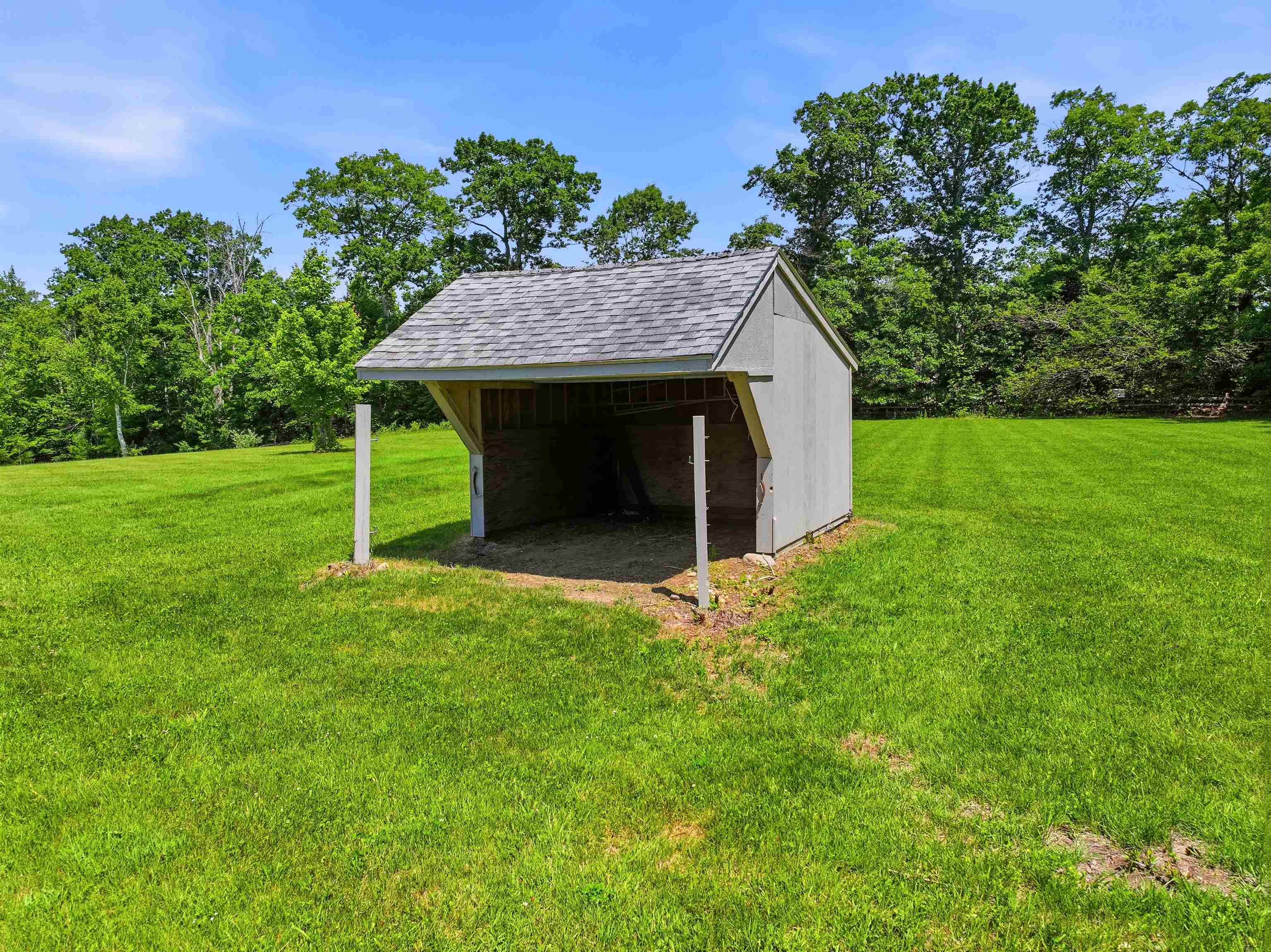 300 Robbins Road Property Photo 43