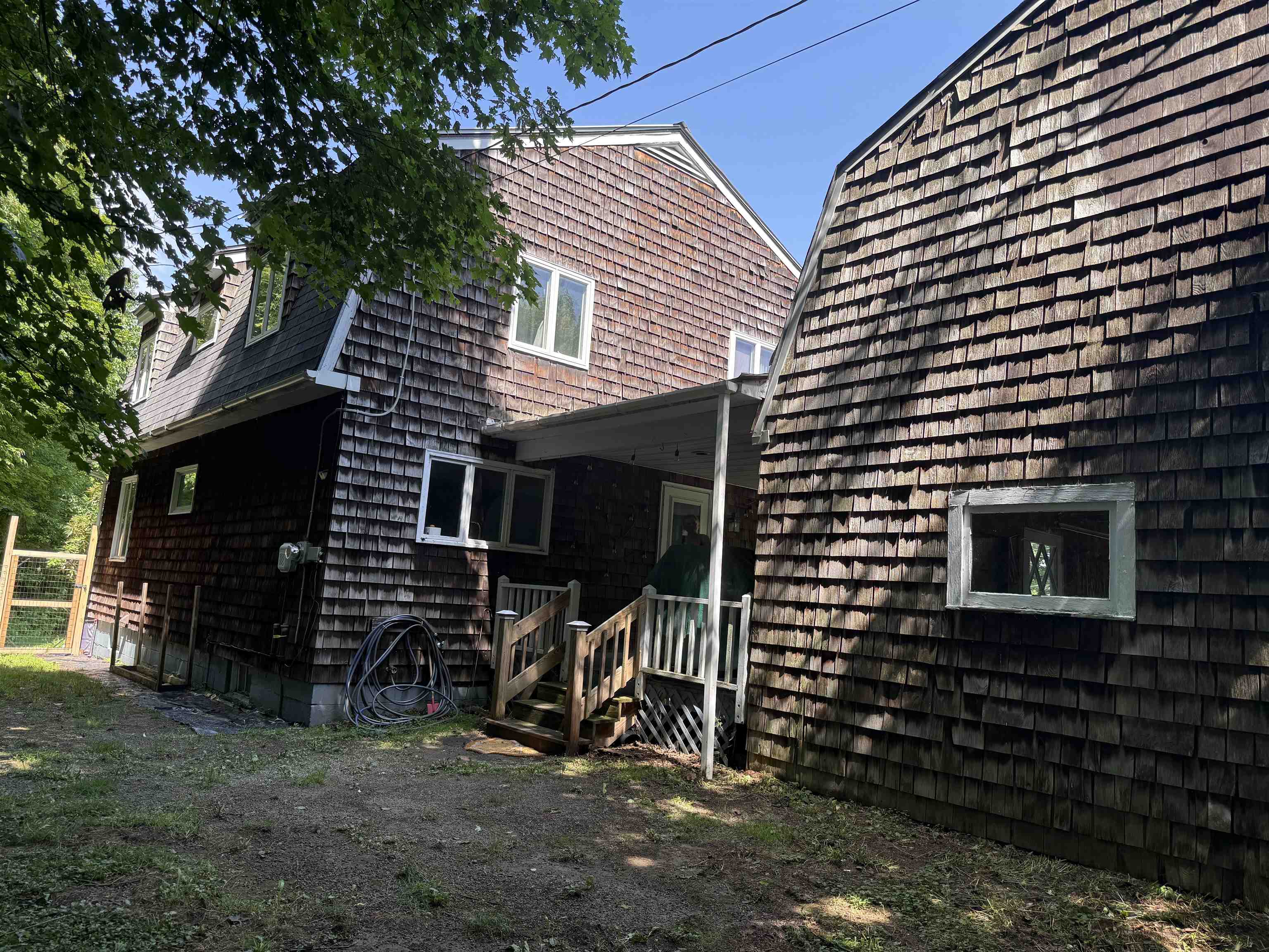 2074 Elmore Road Property Photo 2