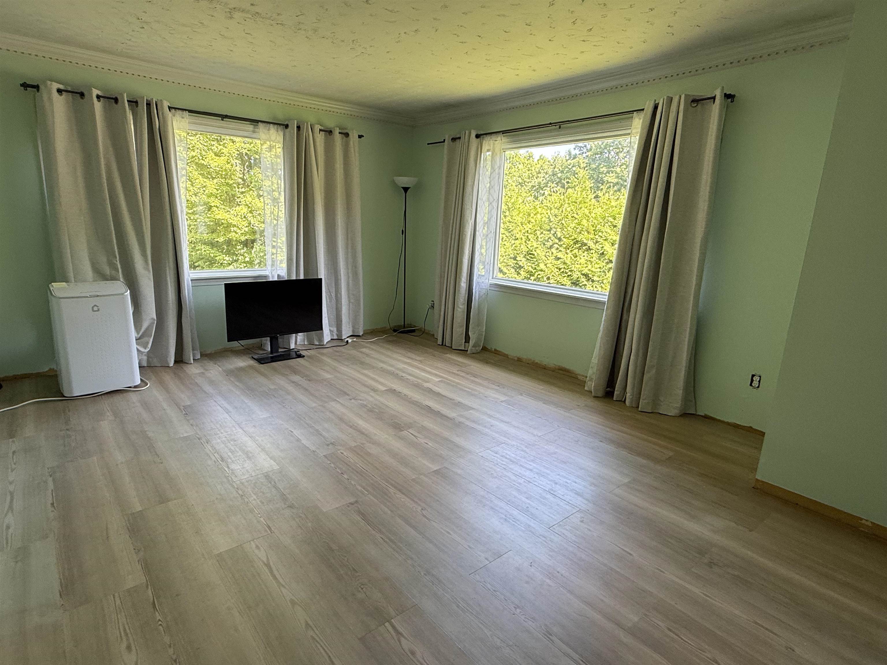 2074 Elmore Road Property Photo 5