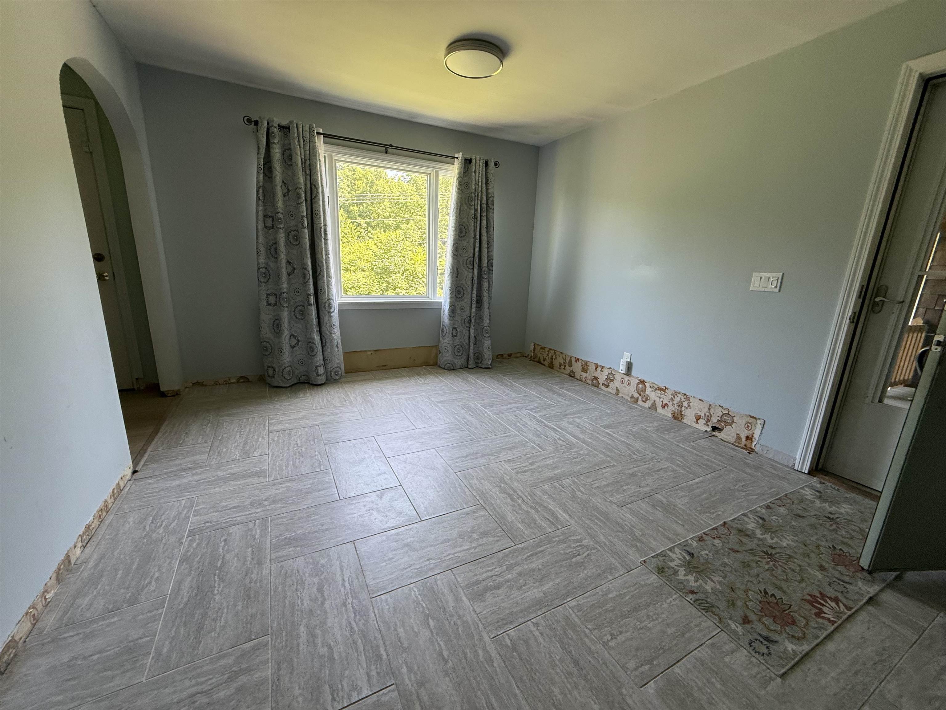 2074 Elmore Road Property Photo 11