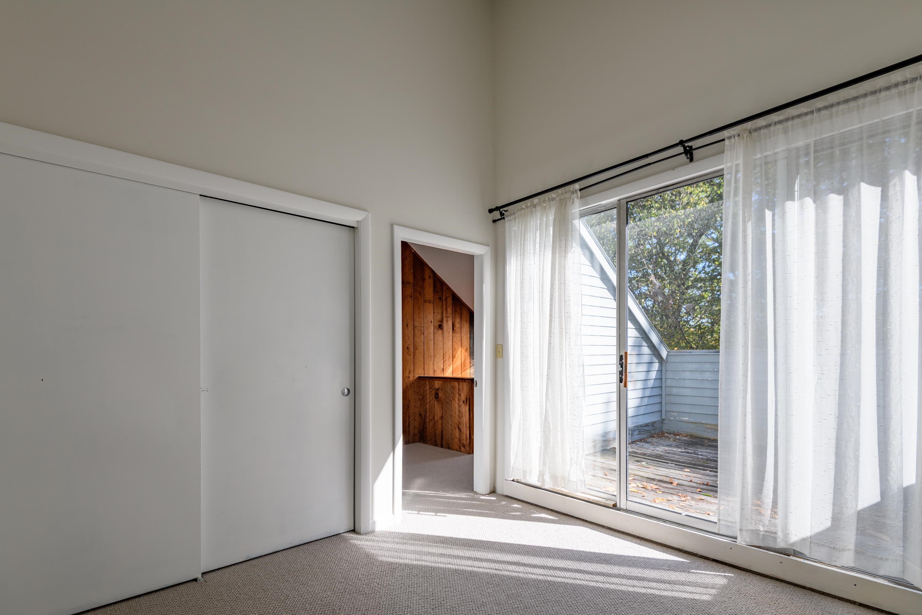 20 Condo Road Property Photo 17