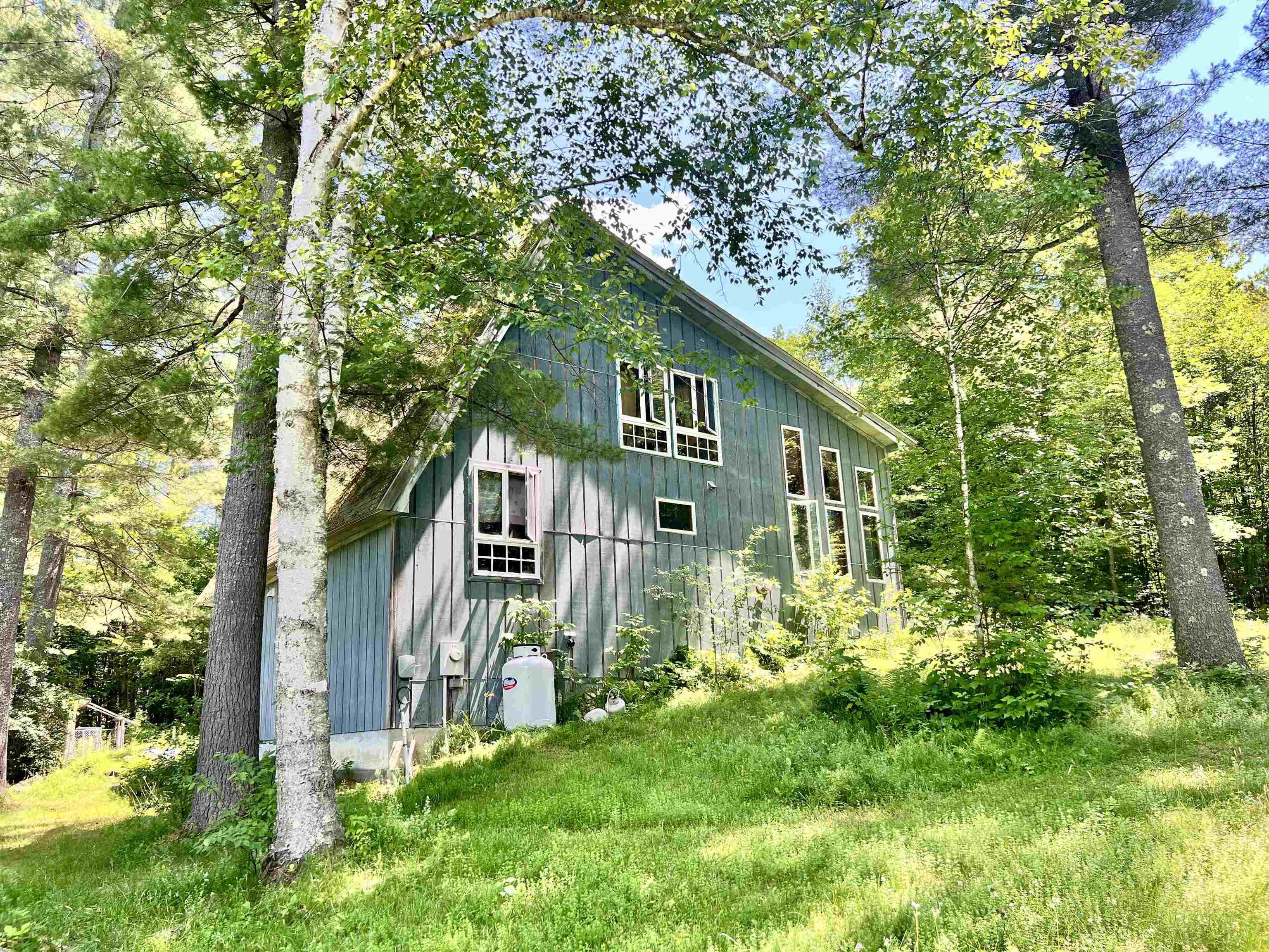 2775 Fish Hill Road Property Photo 1
