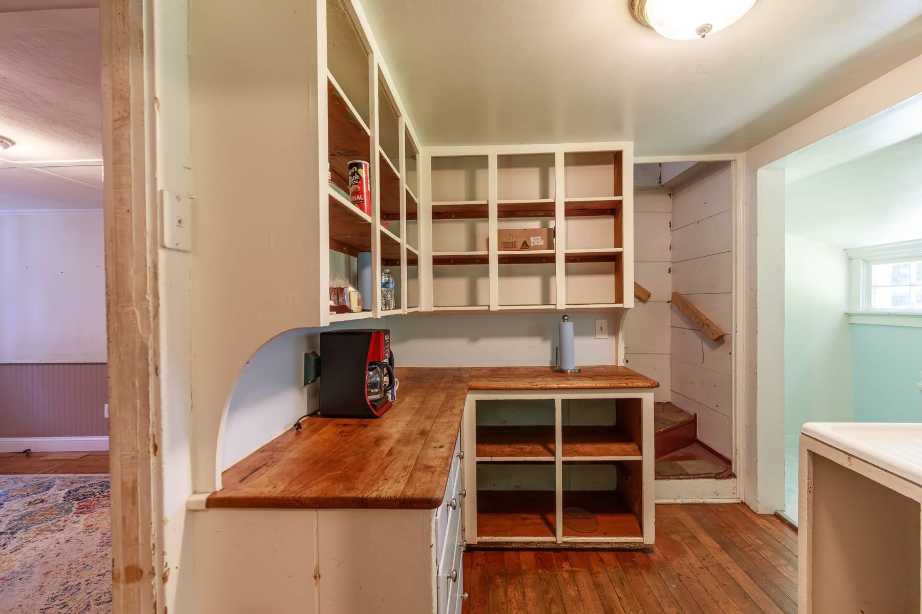 12 Wilder Street Property Photo 3