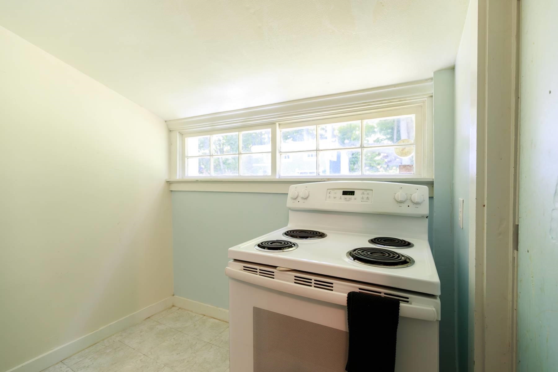 12 Wilder Street Property Photo 6
