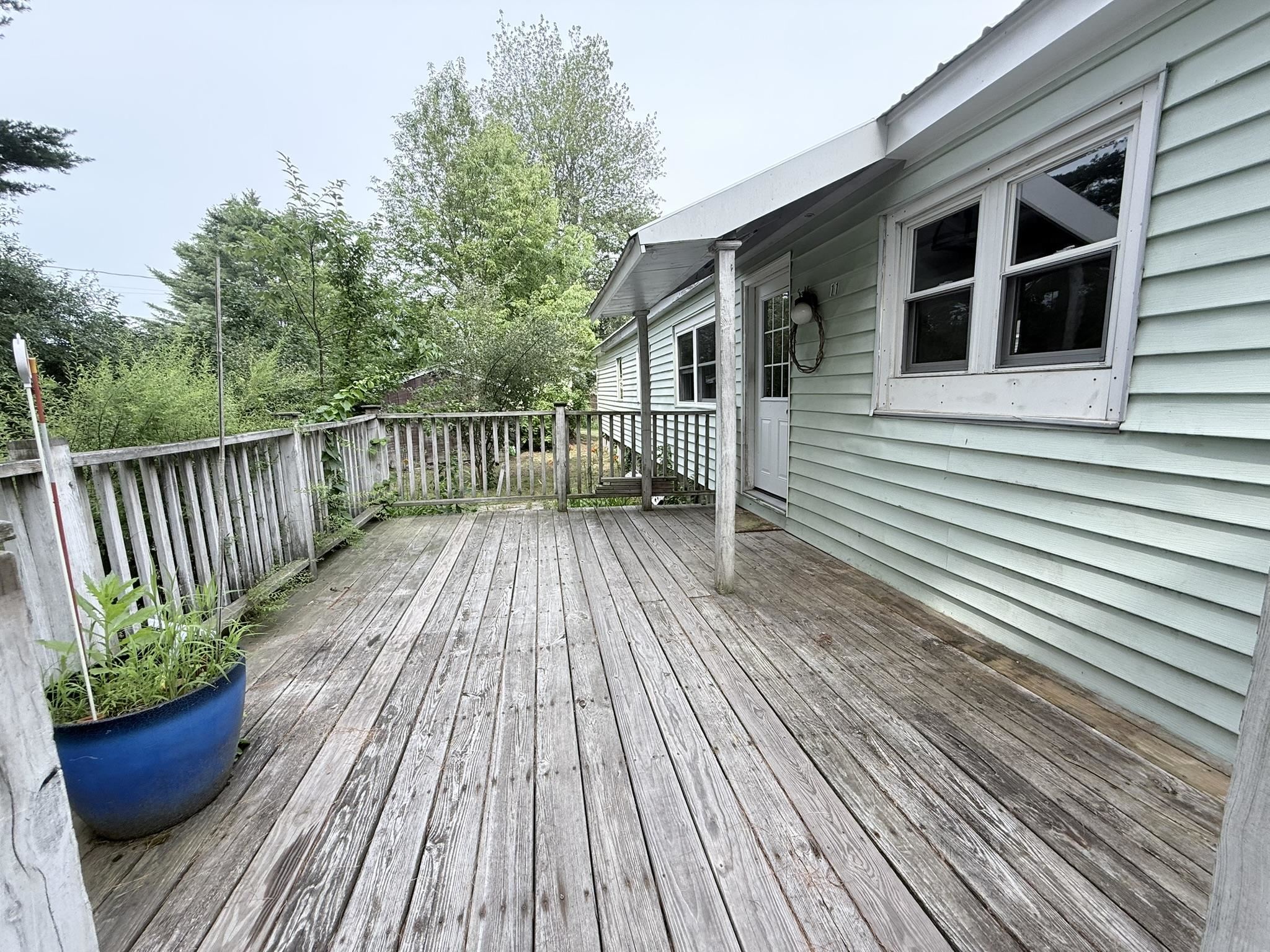 11 Willow Street Property Photo 1