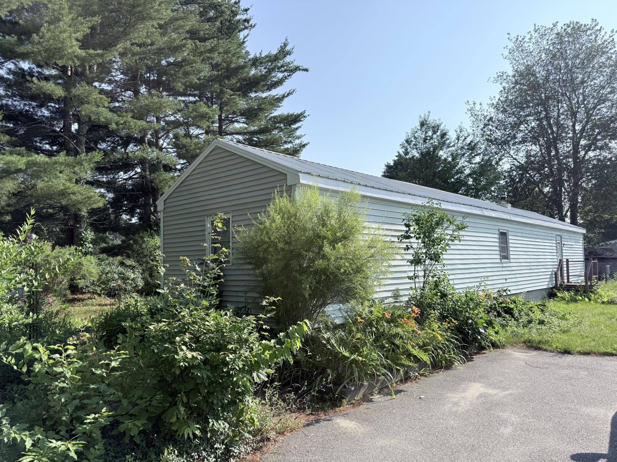 11 Willow Street Property Photo 3