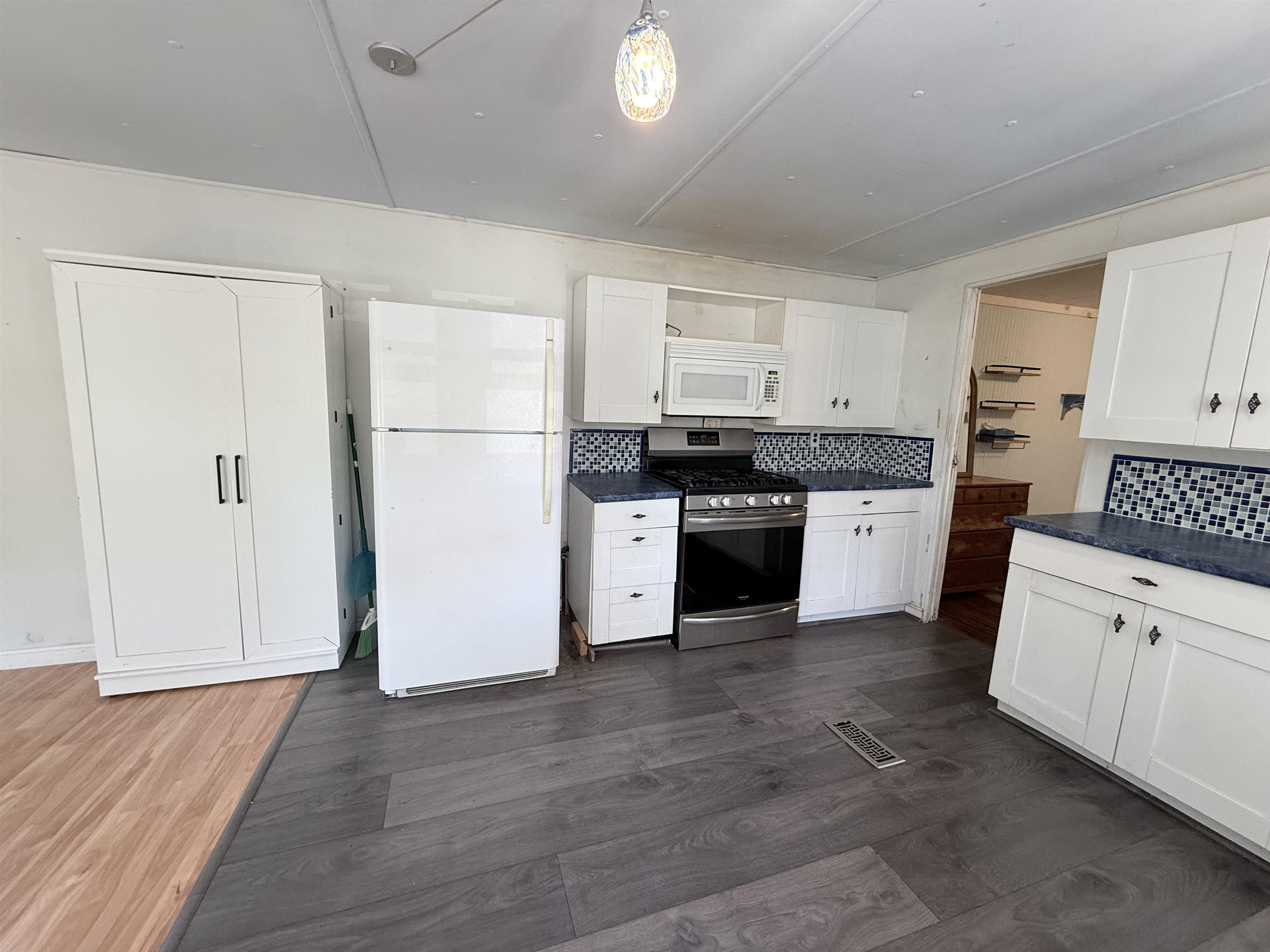 11 Willow Street Property Photo 12
