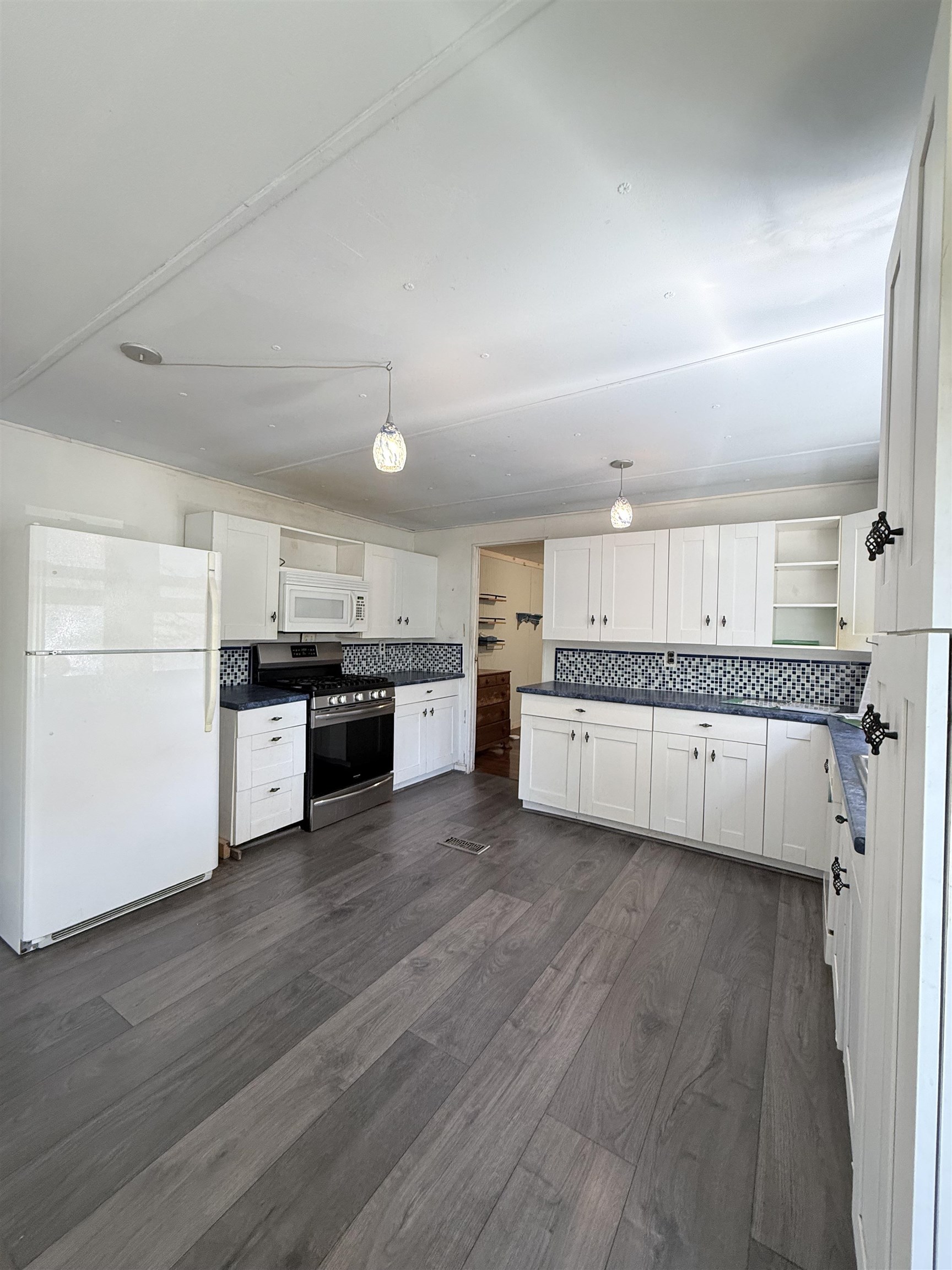 11 Willow Street Property Photo 13