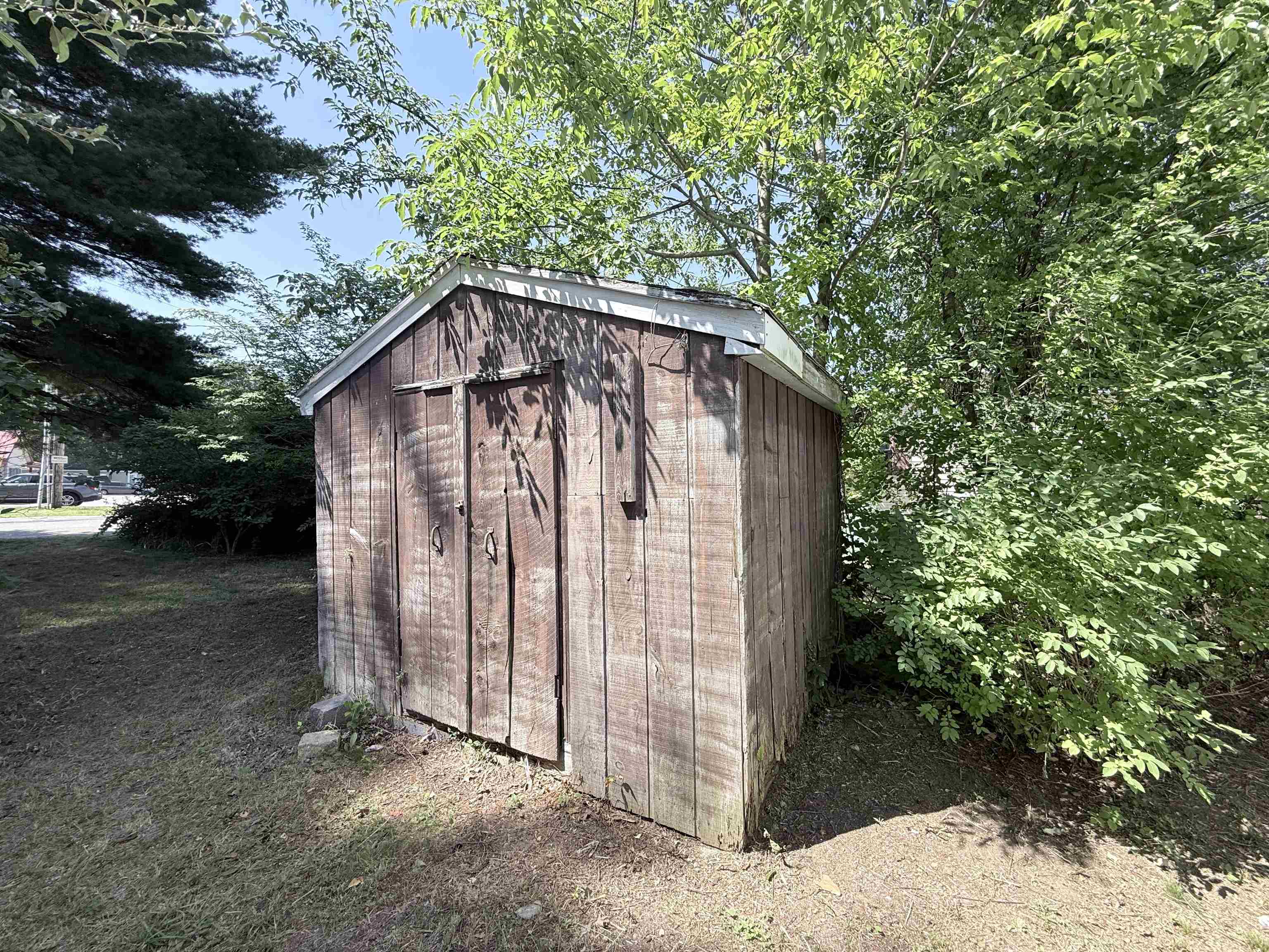 11 Willow Street Property Photo 29