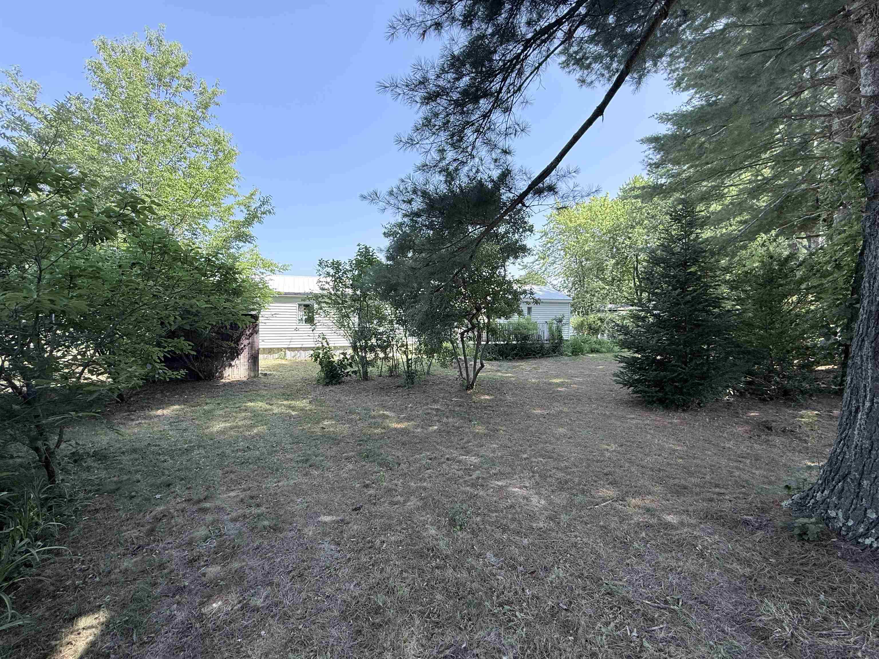 11 Willow Street Property Photo 31