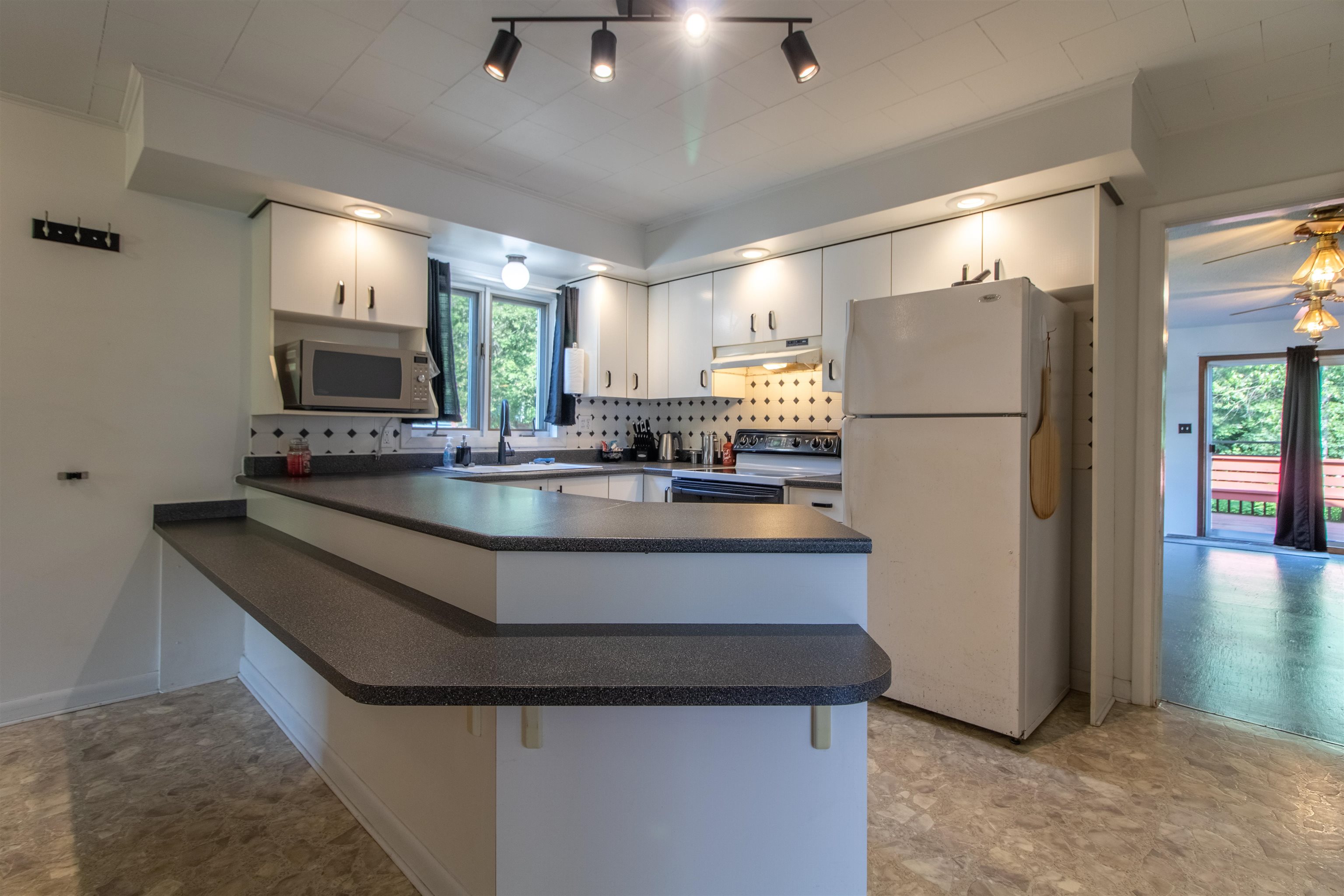 67 Elm Street Property Photo 4