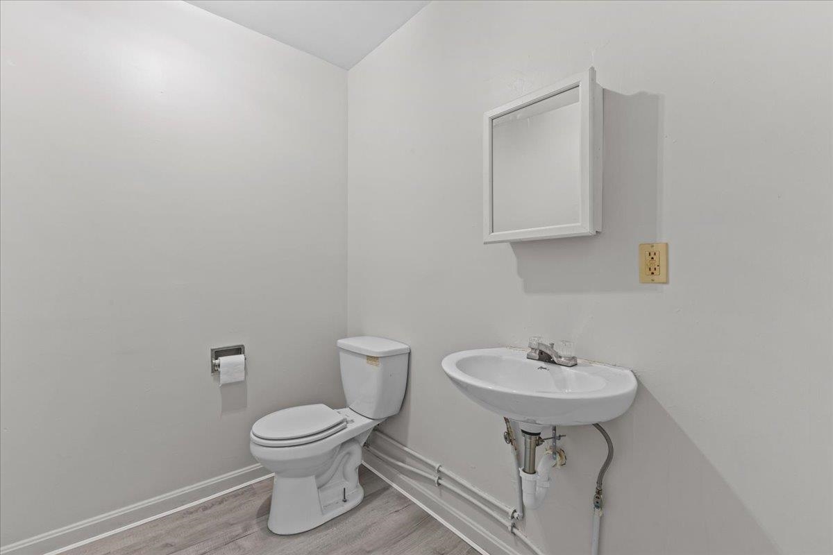 24-28 North Street Property Photo 24
