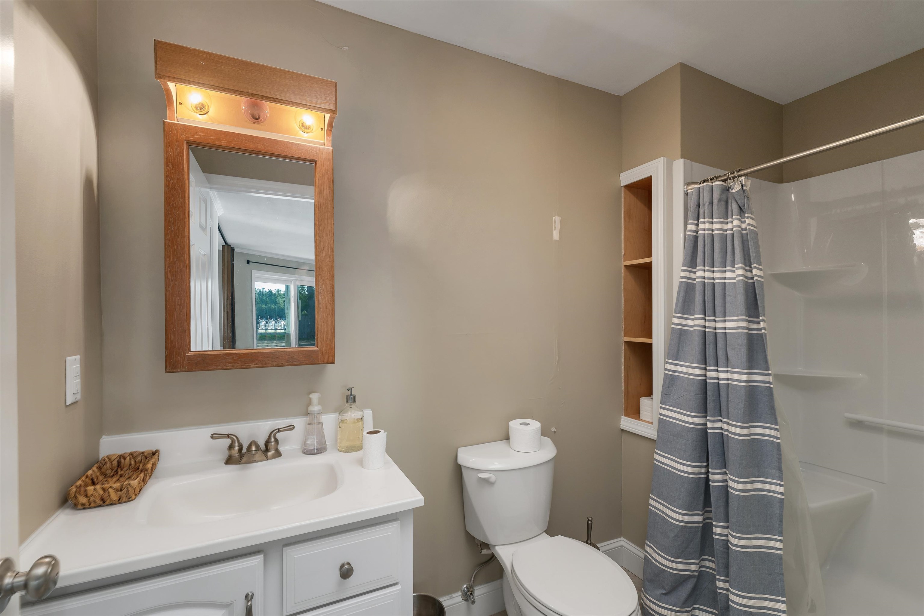 115 Weirs Road Property Photo 14