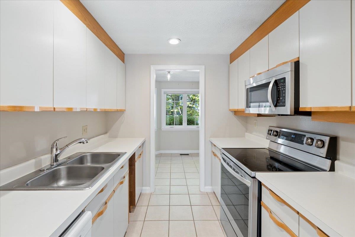 378 Winding Pond Road Property Photo 10