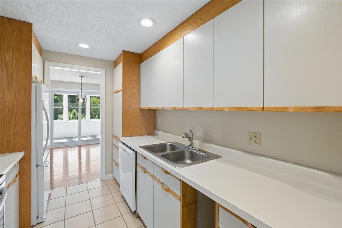 378 Winding Pond Road Property Photo 11