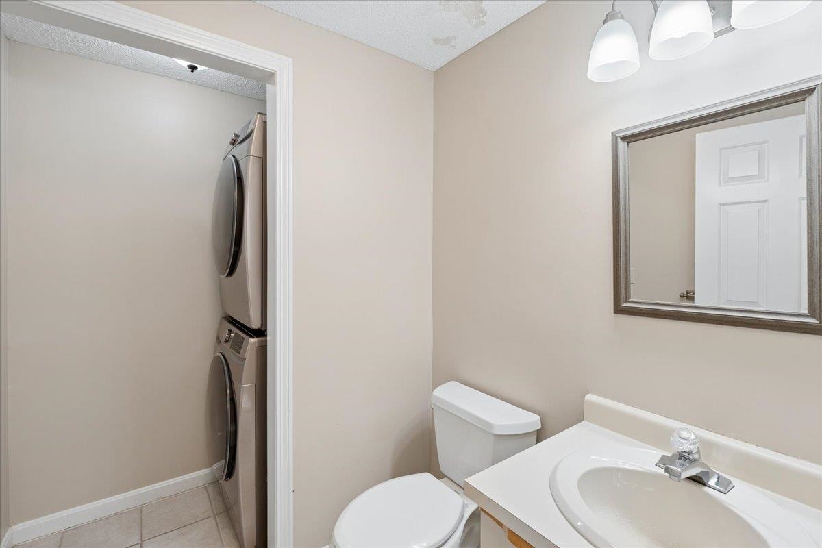 378 Winding Pond Road Property Photo 18