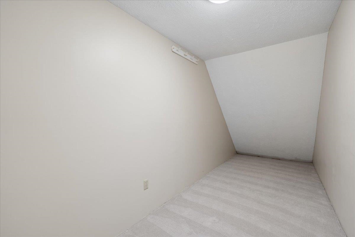 378 Winding Pond Road Property Photo 27