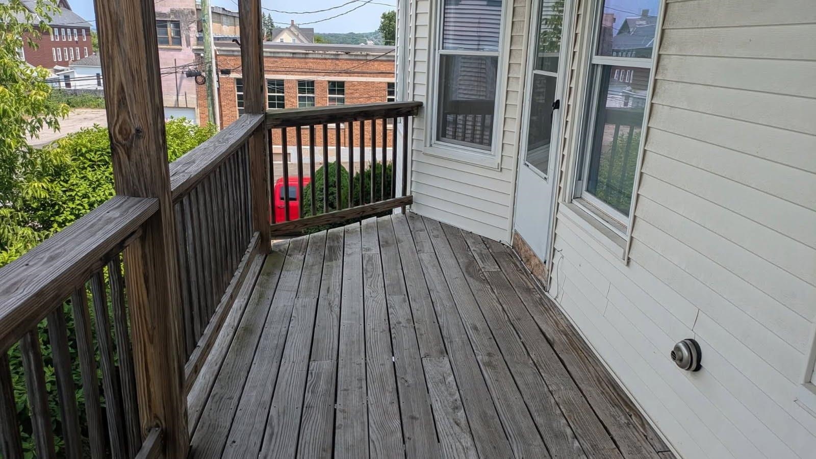 637 Harvard Street Property Photo 4