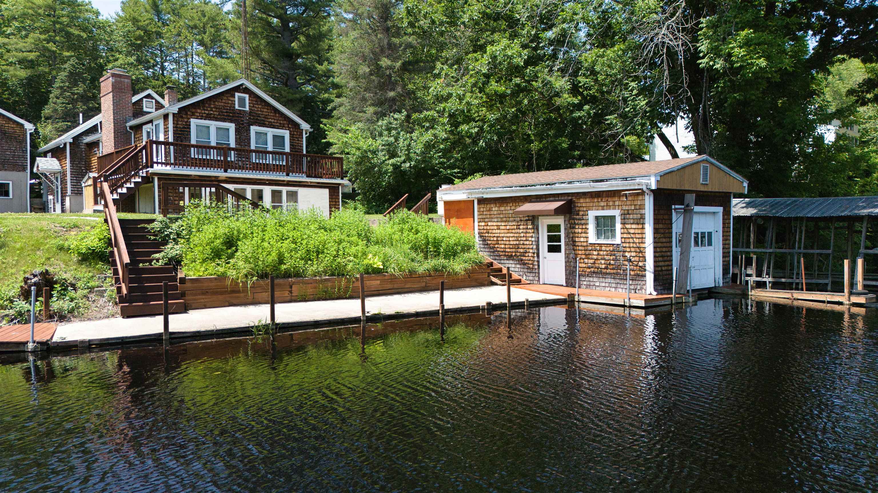 23 Riverlake Street Property Photo 2