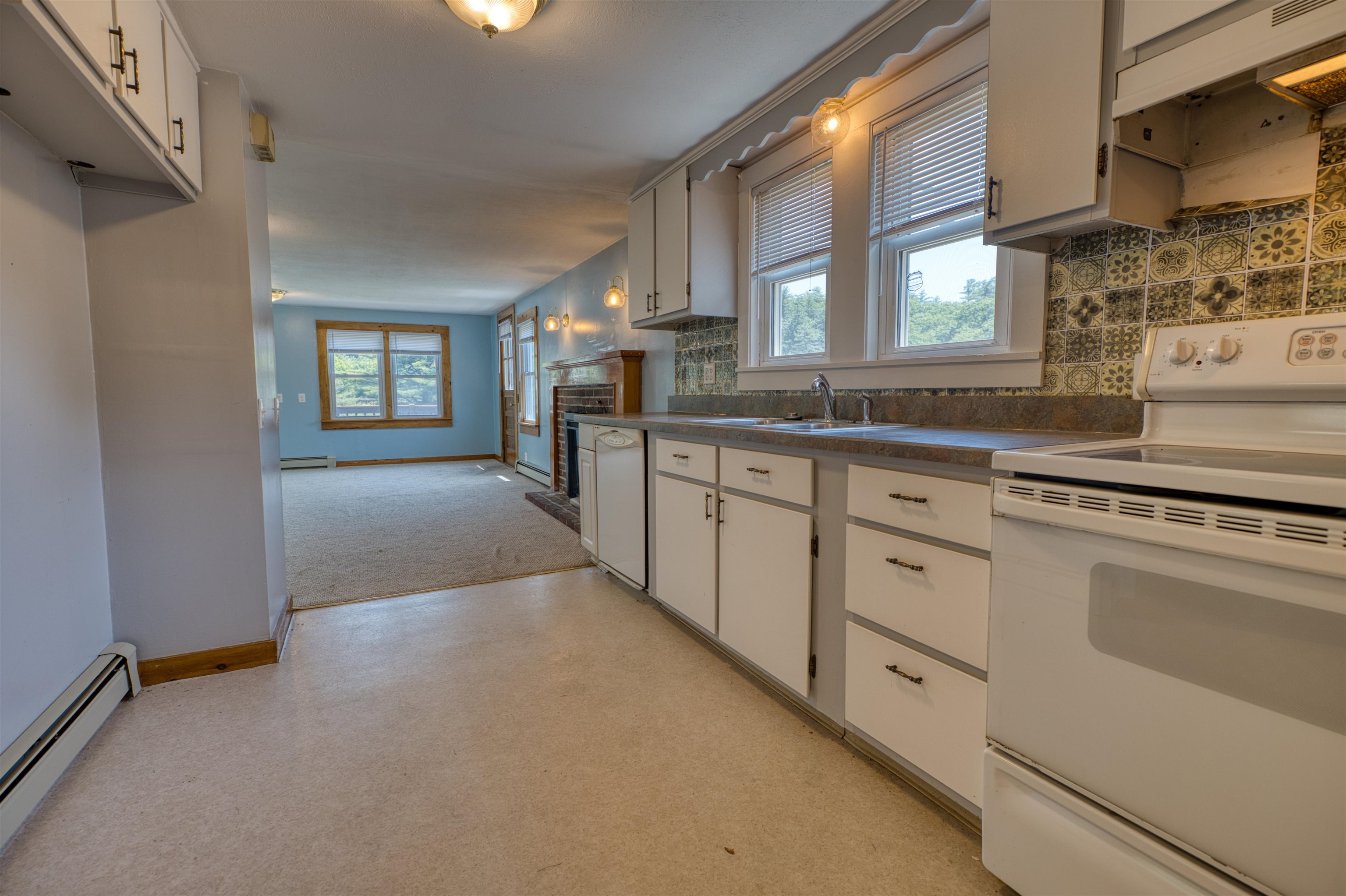 23 Riverlake Street Property Photo 8