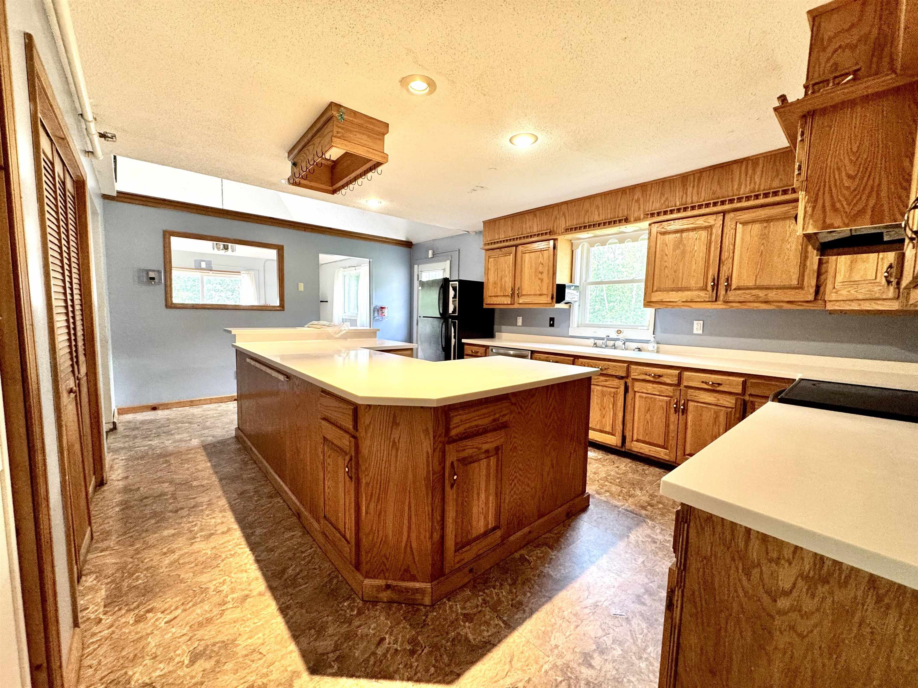 18 Stoddard Road Property Photo 11