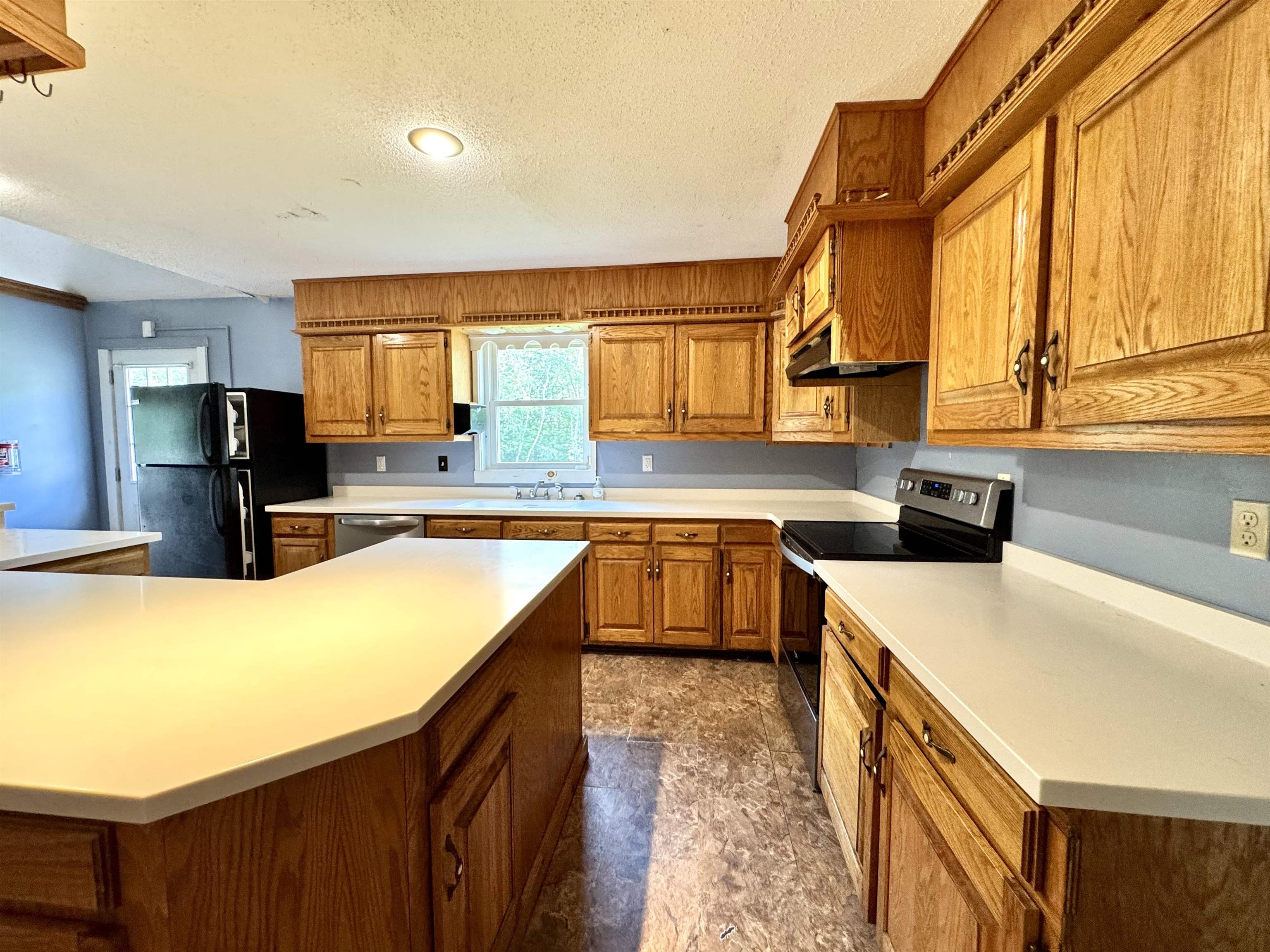 18 Stoddard Road Property Photo 12