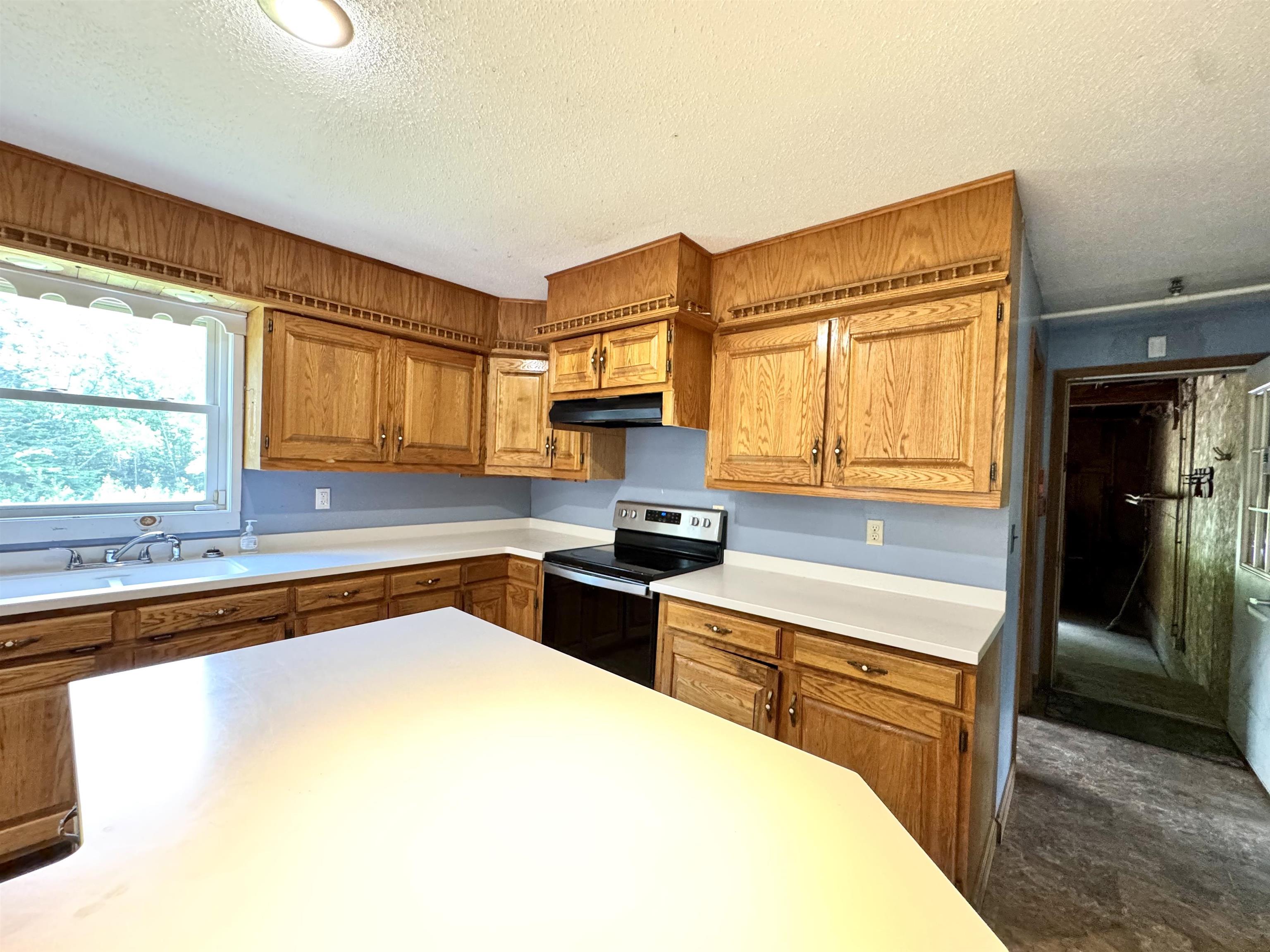 18 Stoddard Road Property Photo 13