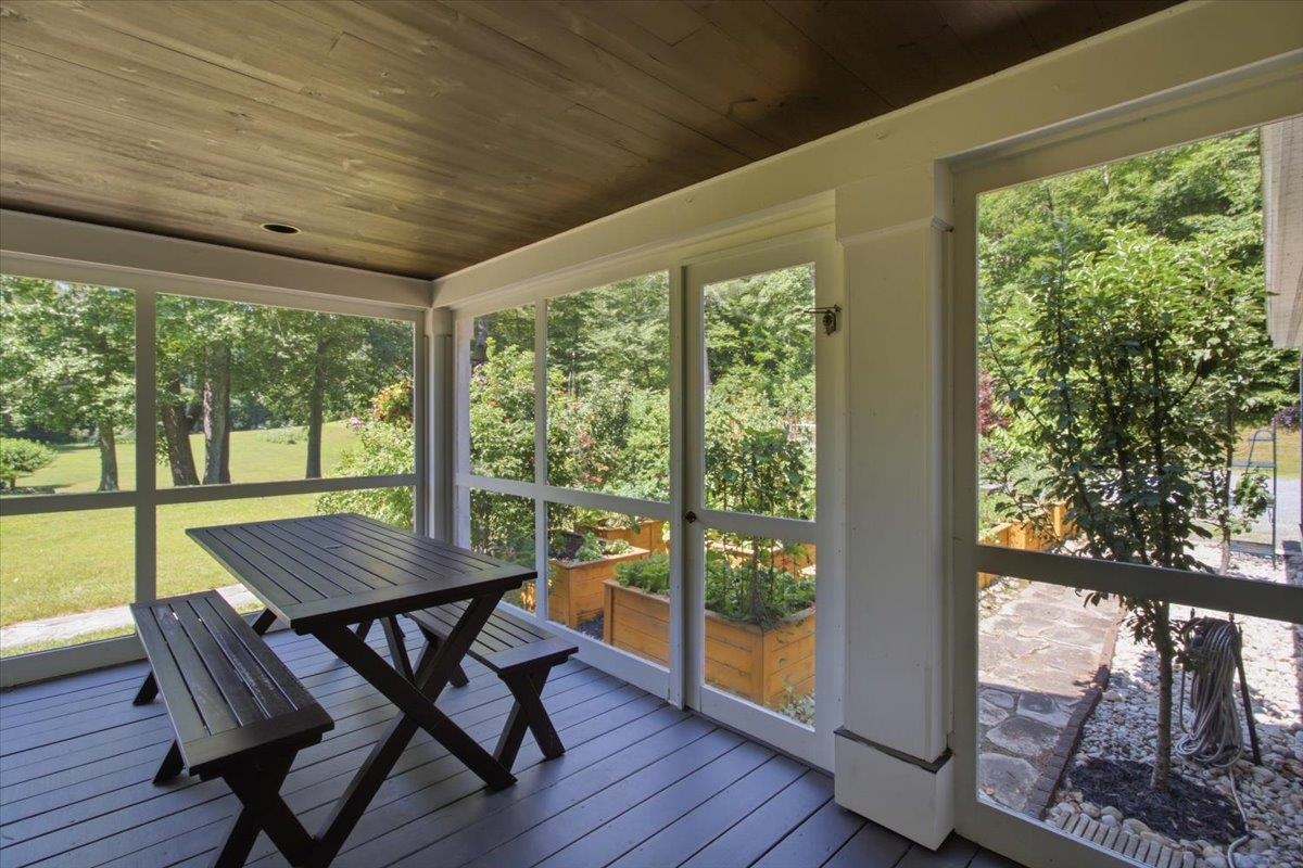 400 Spring Brook Road Property Photo 24