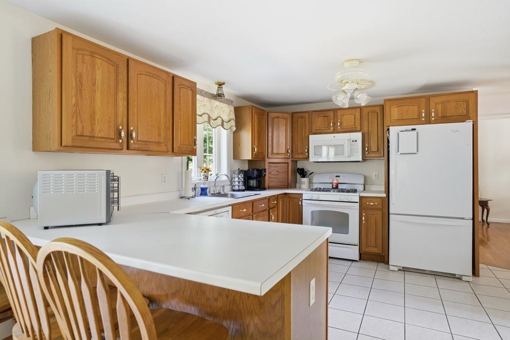 6 Hickory Hill Road Property Photo 15