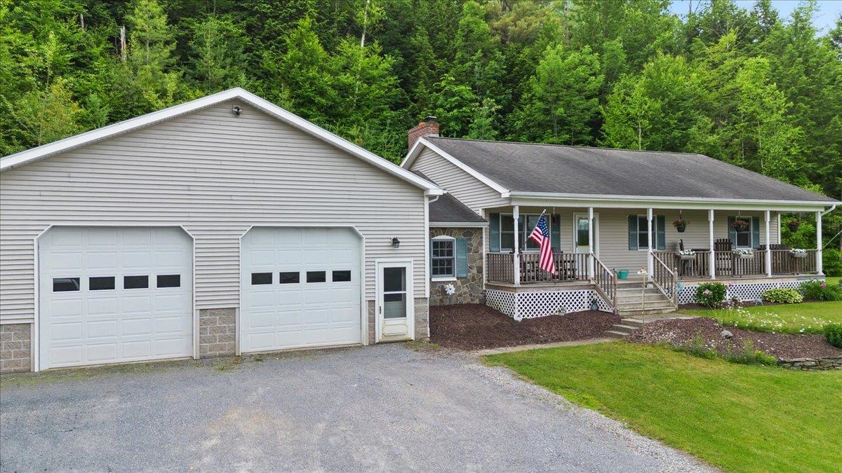3992 Main Road Property Photo 1