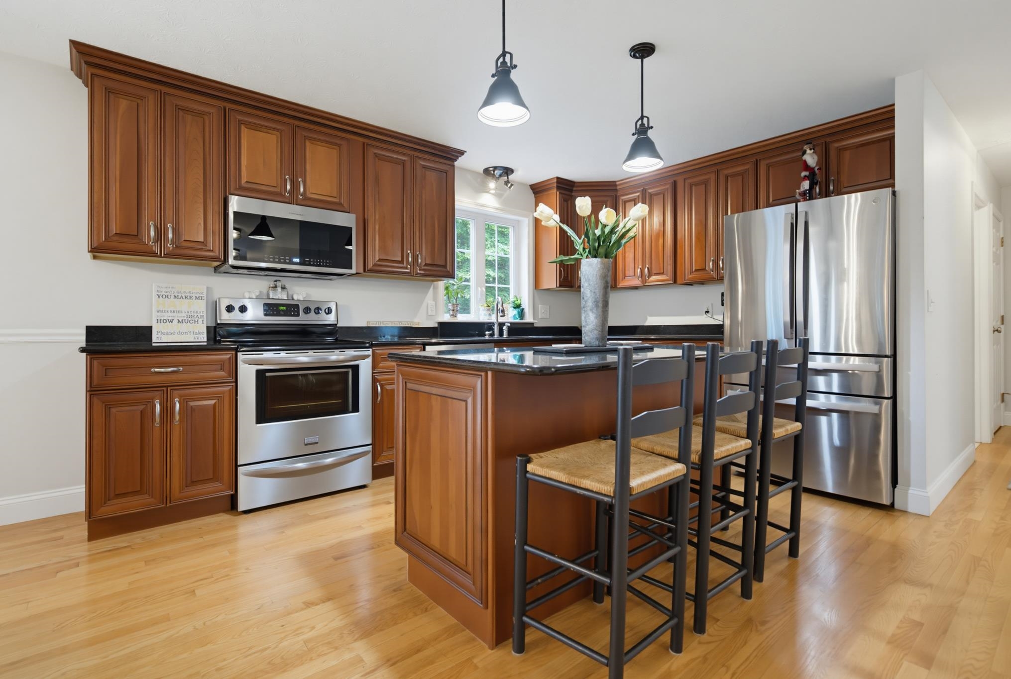 4 Hampshire Hills Drive Property Photo 8