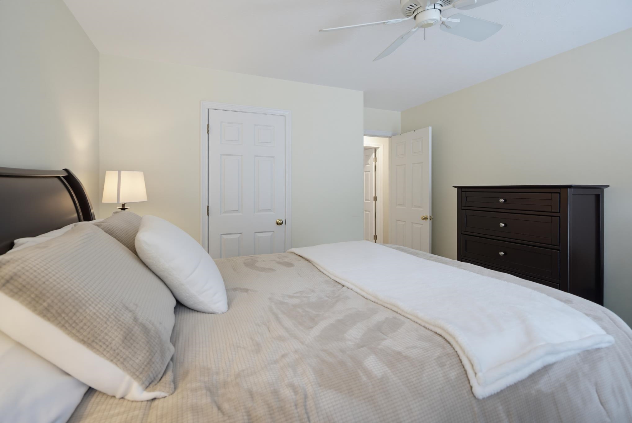4 Hampshire Hills Drive Property Photo 28