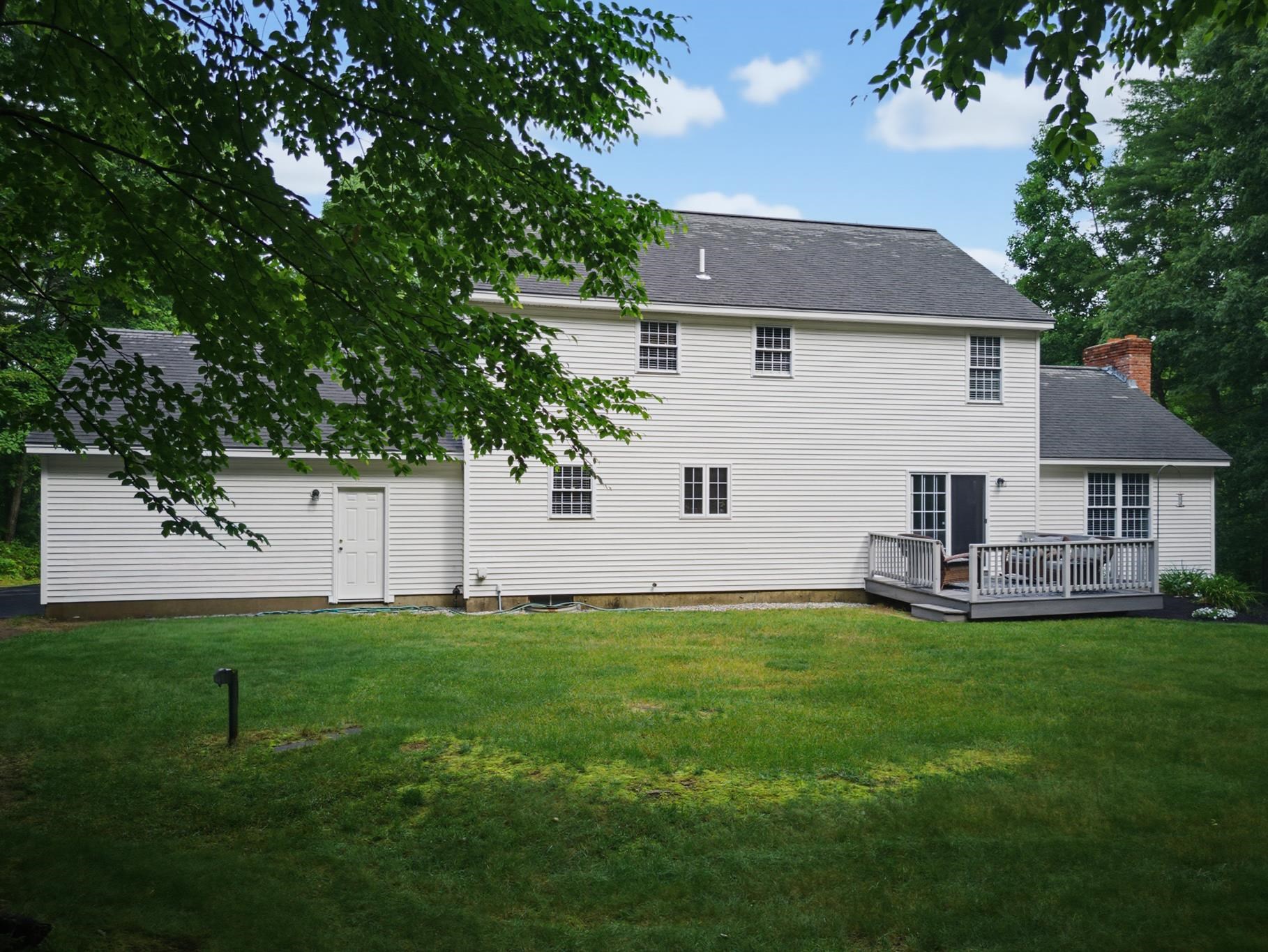 4 Hampshire Hills Drive Property Photo 47