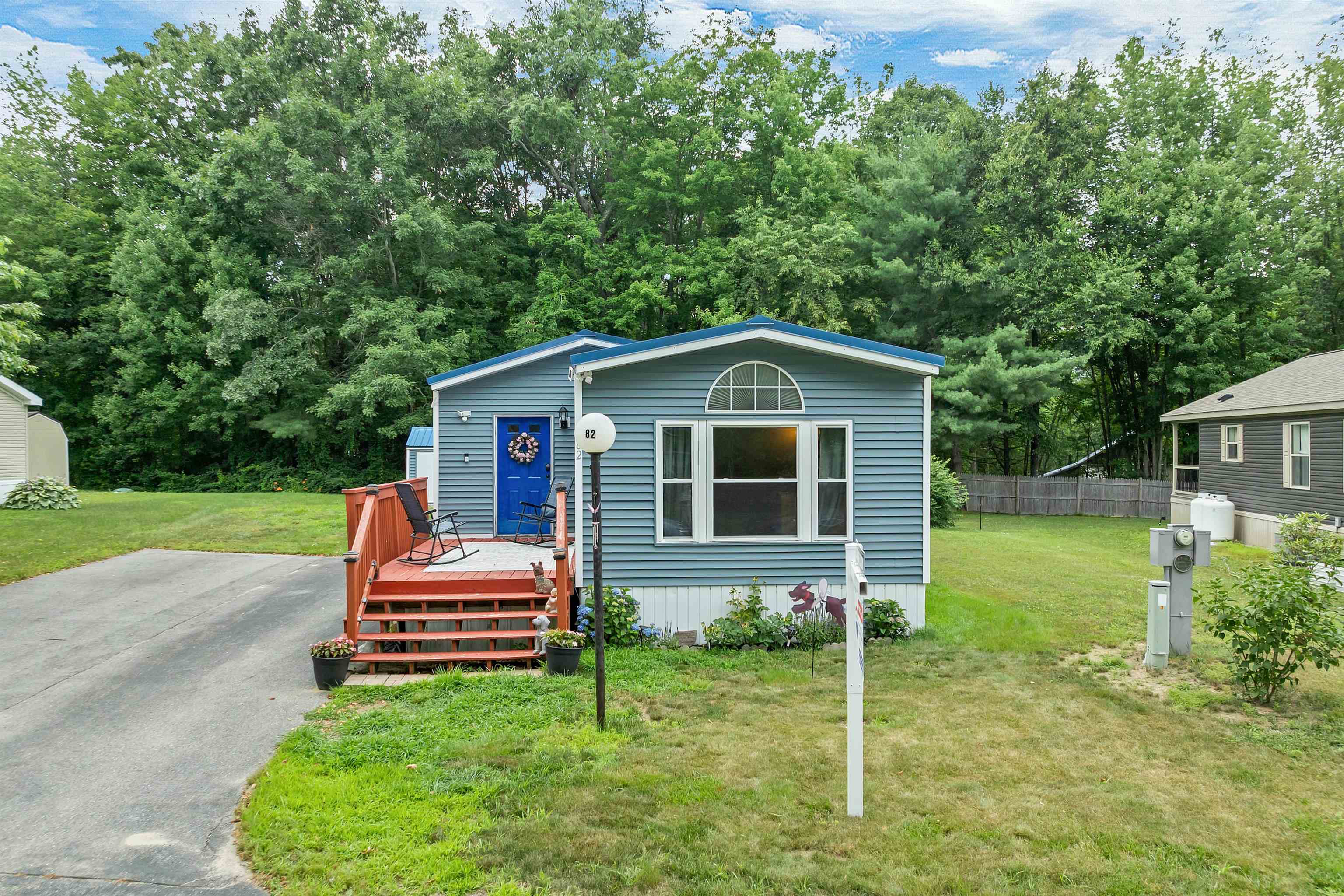 82 Gooseberry Circle Property Photo 3