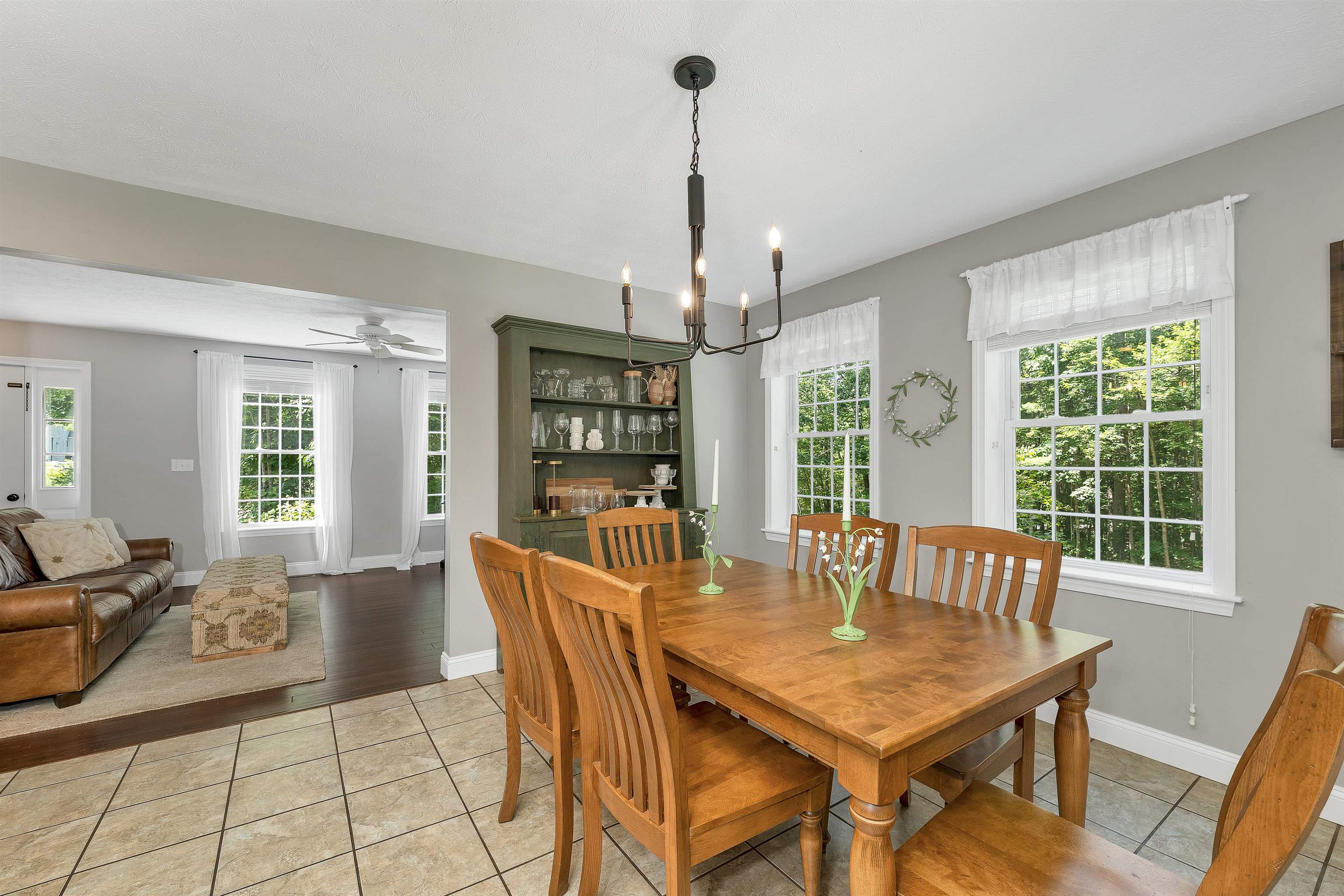 2 Hampshire Hills Drive Property Photo 19