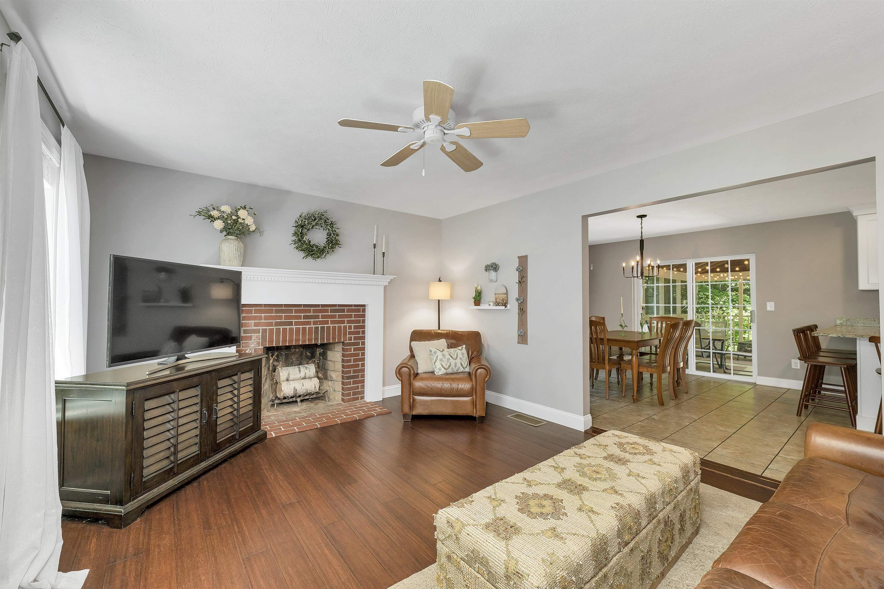 2 Hampshire Hills Drive Property Photo 23