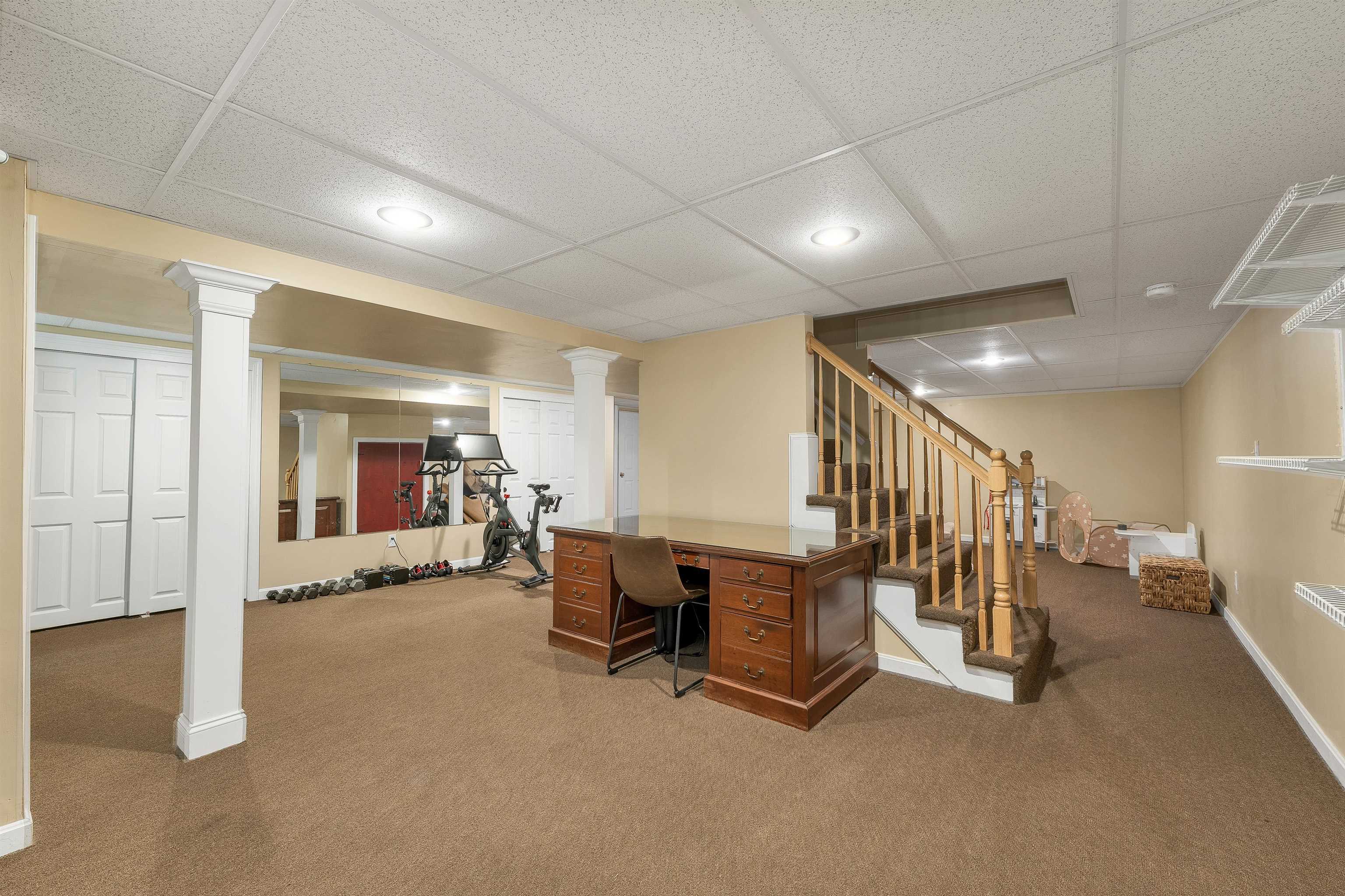 2 Hampshire Hills Drive Property Photo 37